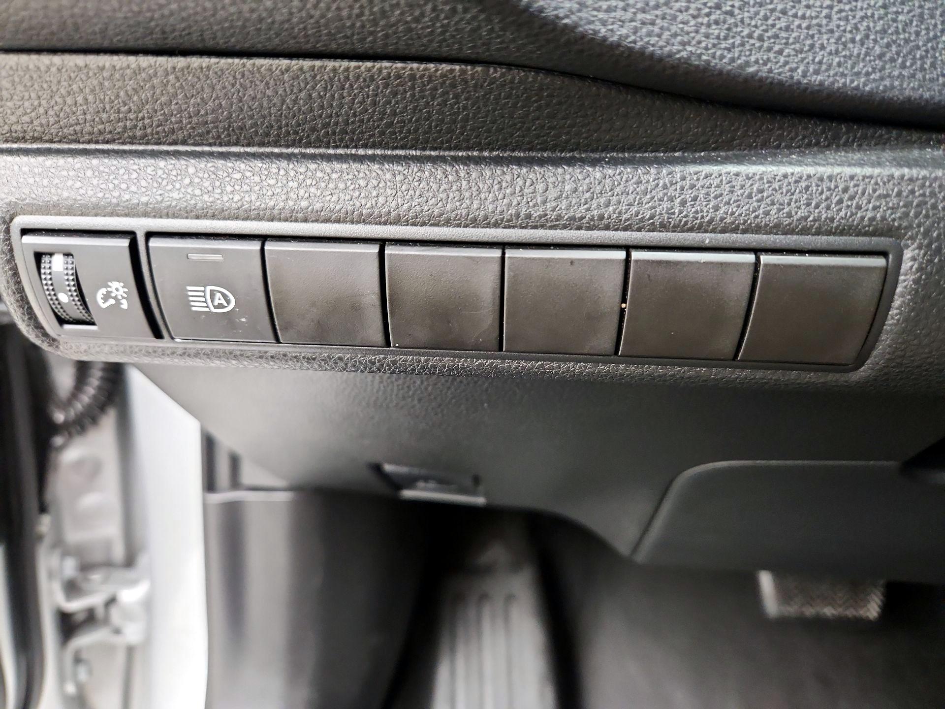 Thumbnail: 2024 Toyota Corolla - 13