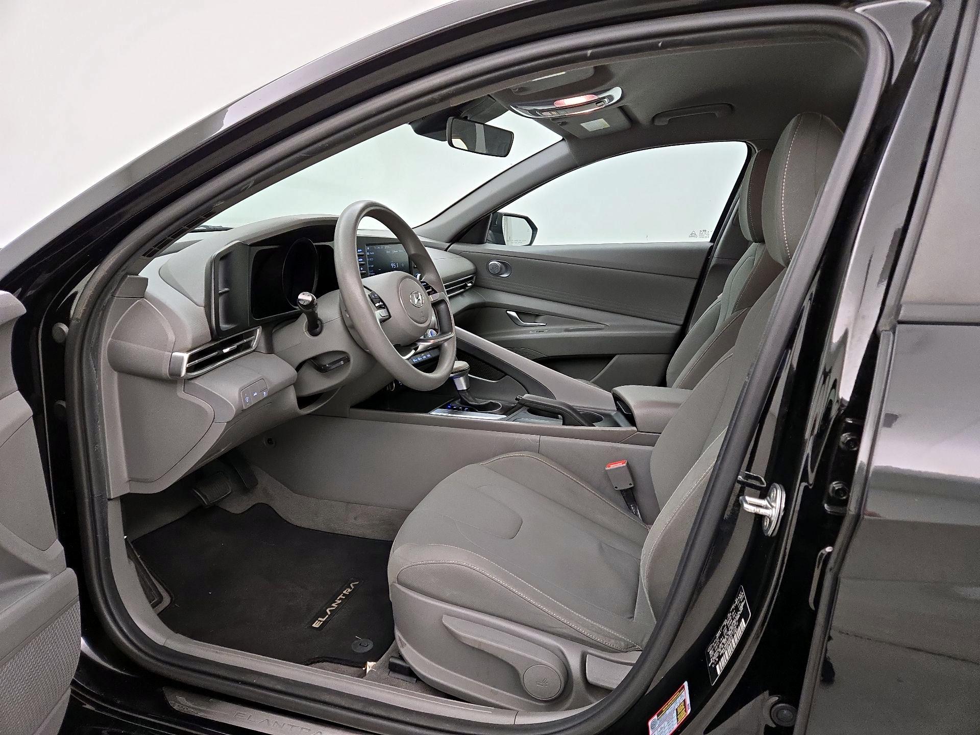 Thumbnail: 2023 Hyundai Elantra - 11