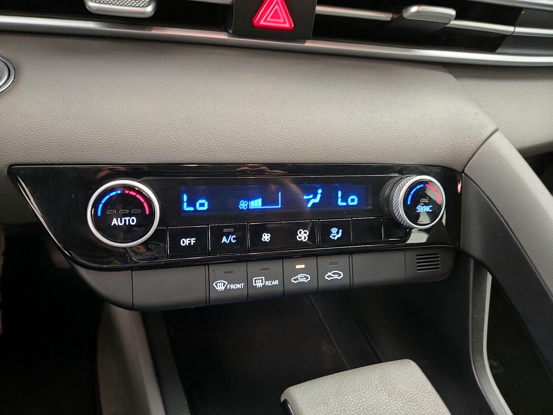 Thumbnail: 2023 Hyundai Elantra - 16