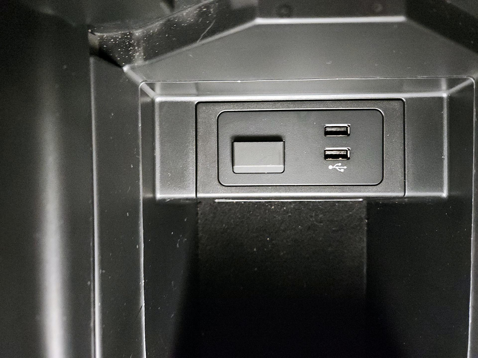 Thumbnail: 2021 Mazda CX-9 - 18