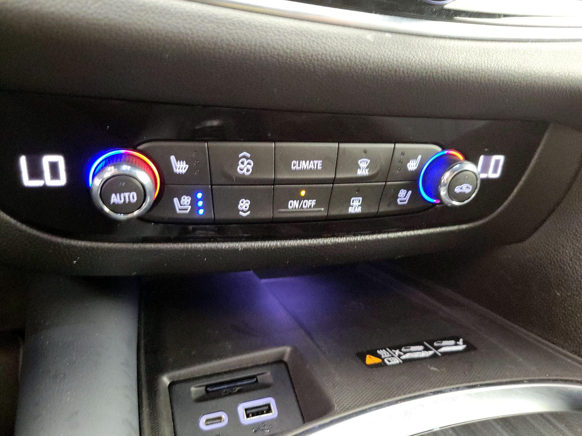 Thumbnail: 2022 Buick Enclave - 17