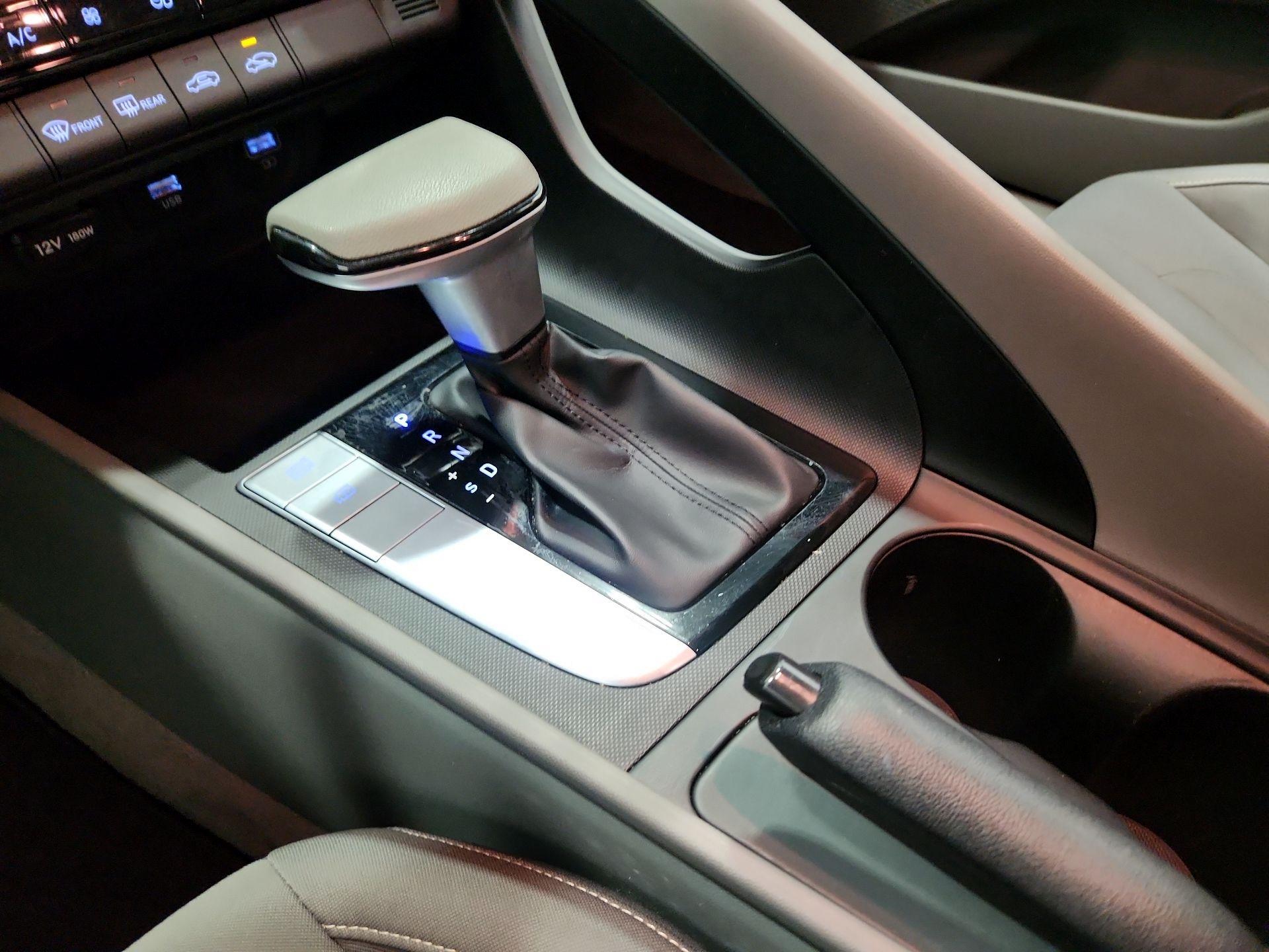 Thumbnail: 2023 Hyundai Elantra - 17