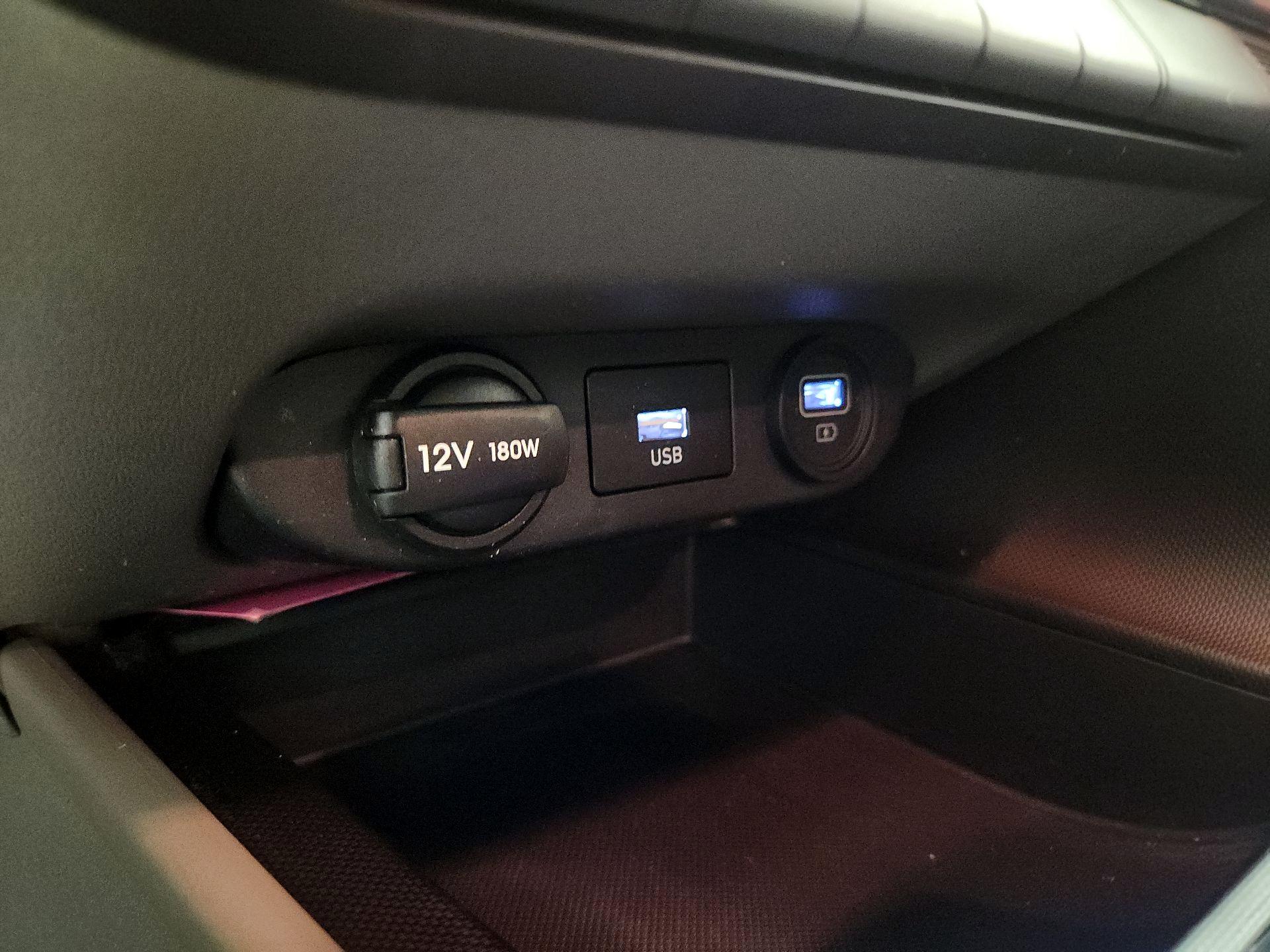 Thumbnail: 2023 Hyundai Elantra - 18