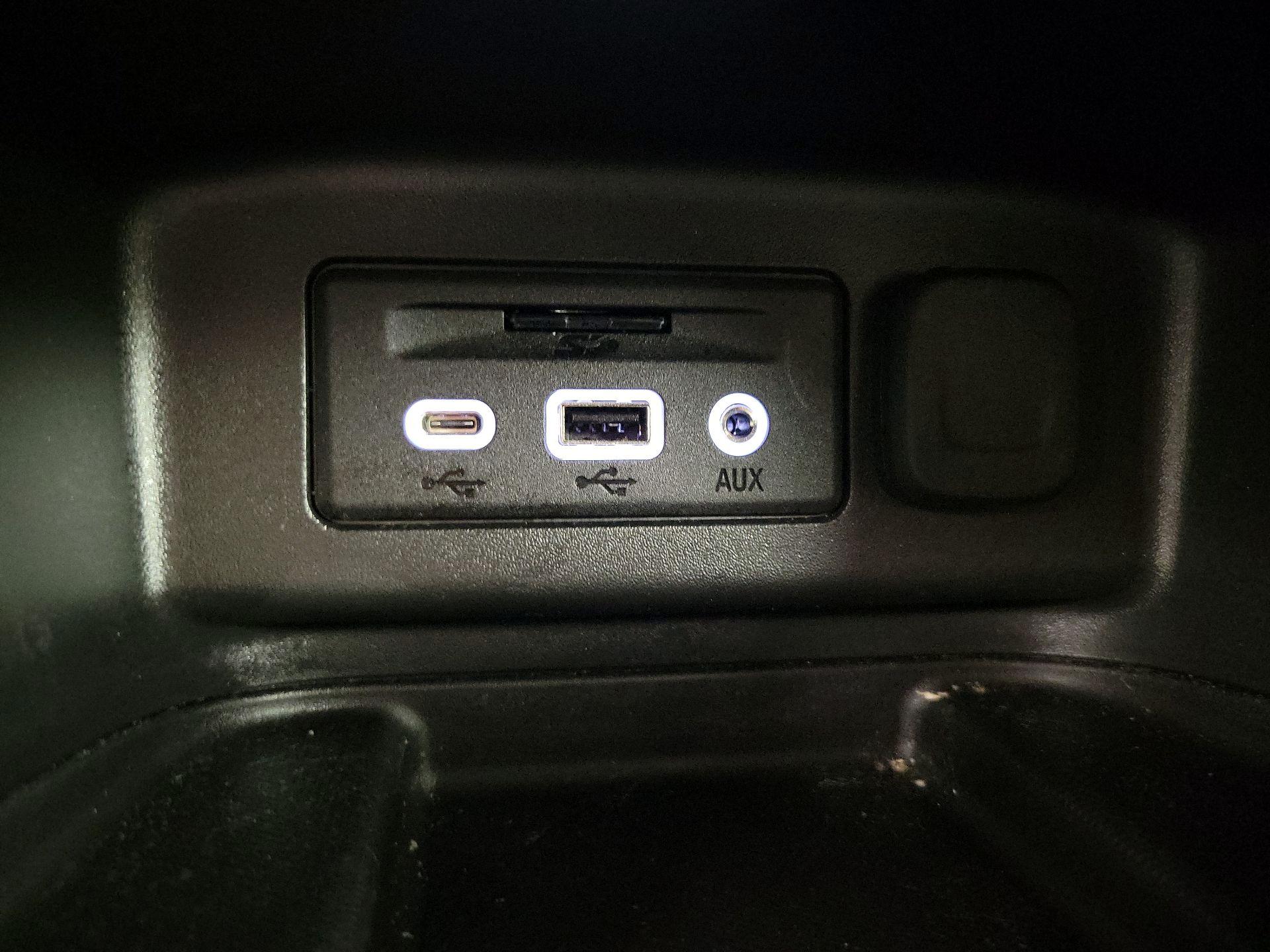 Thumbnail: 2023 Chevrolet Equinox - 19