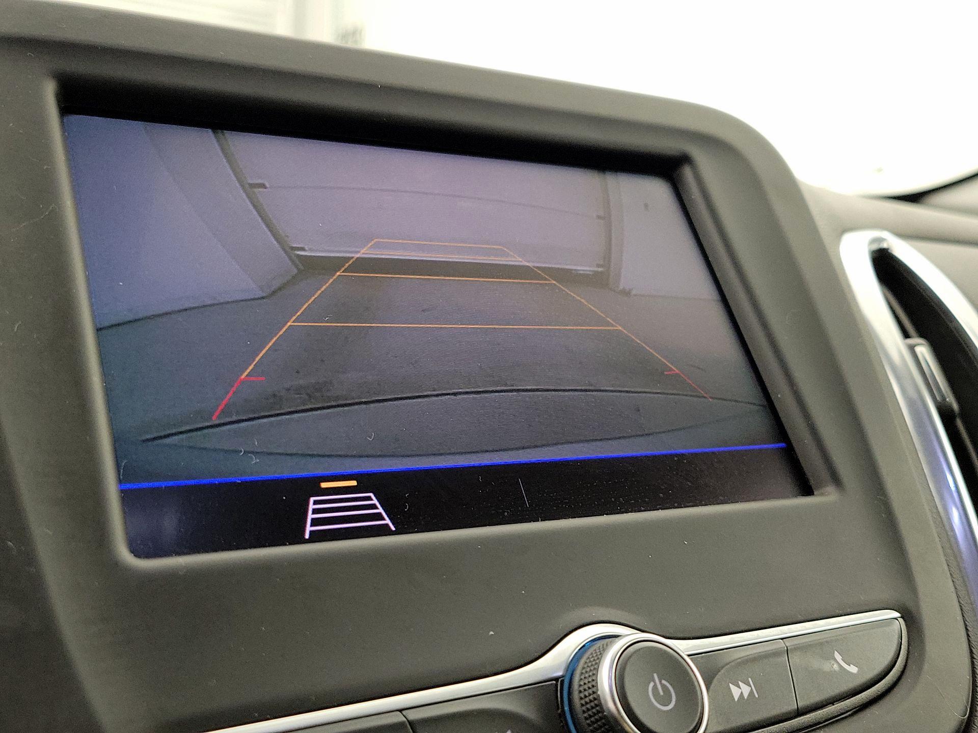 Thumbnail: 2021 Chevrolet Equinox - 14