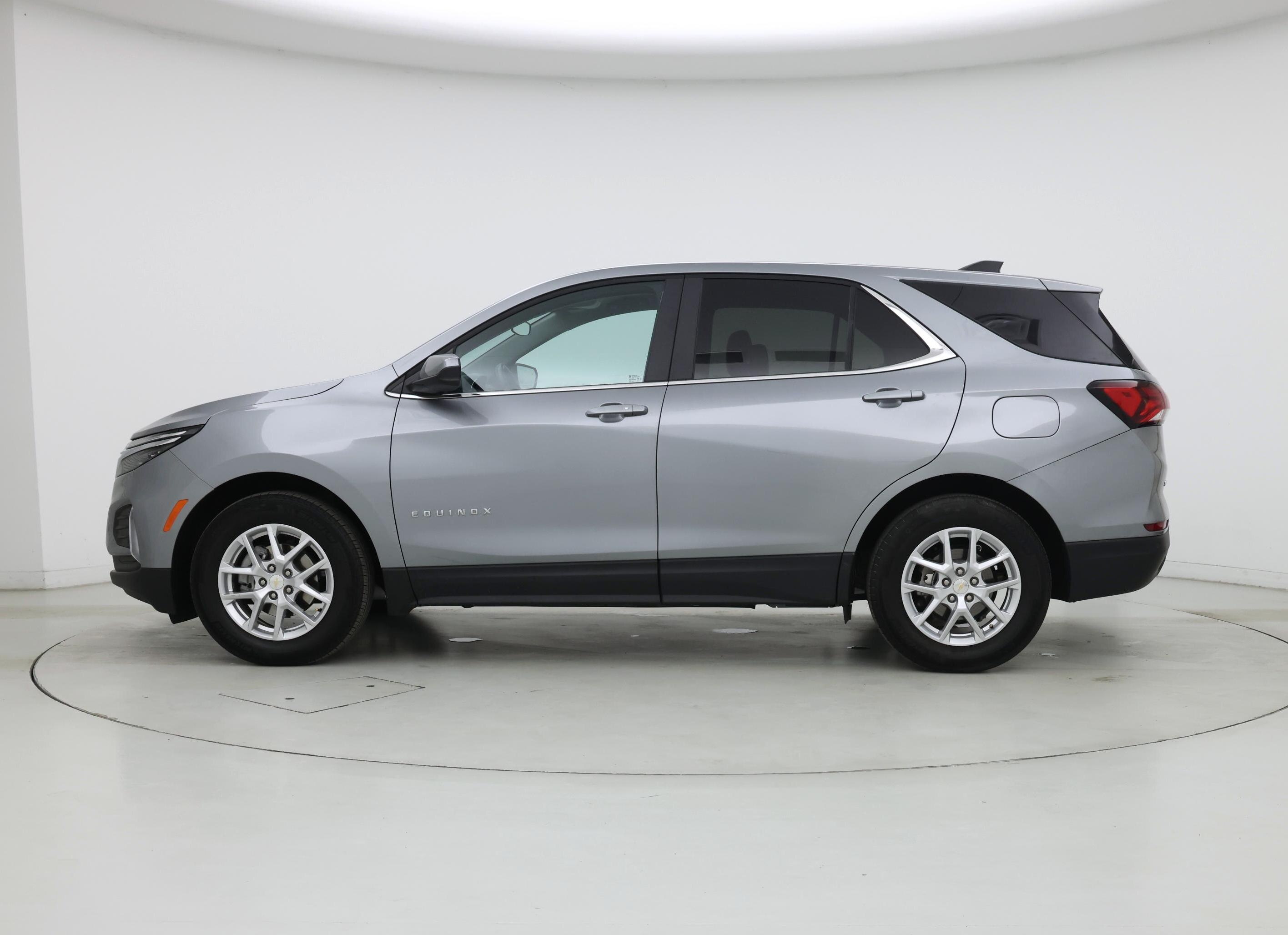 Thumbnail: 2024 Chevrolet Equinox - 3