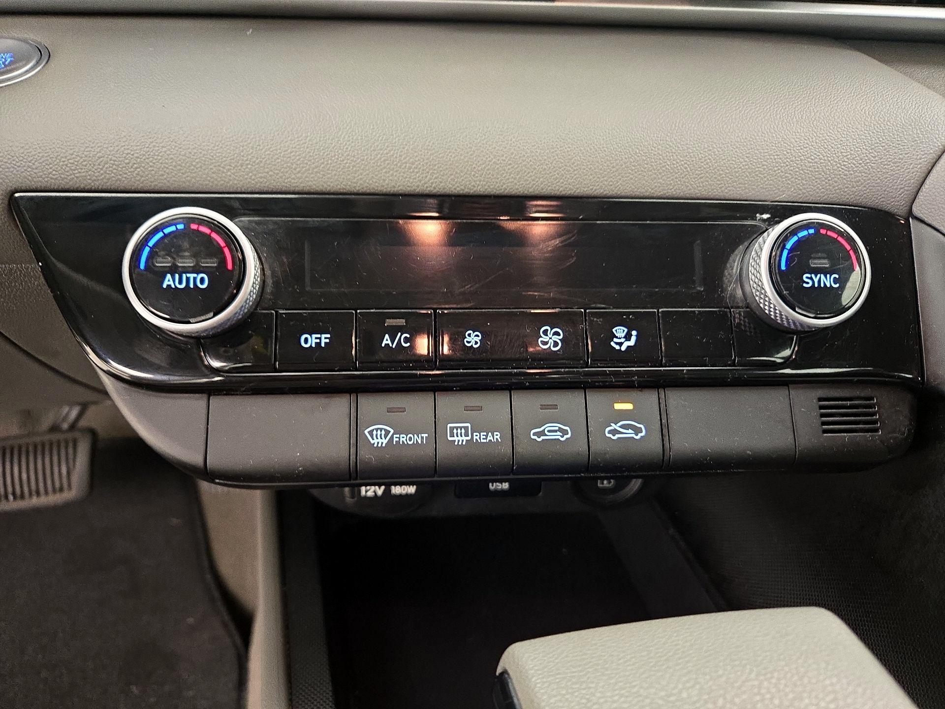 Thumbnail: 2023 Hyundai Elantra - 16