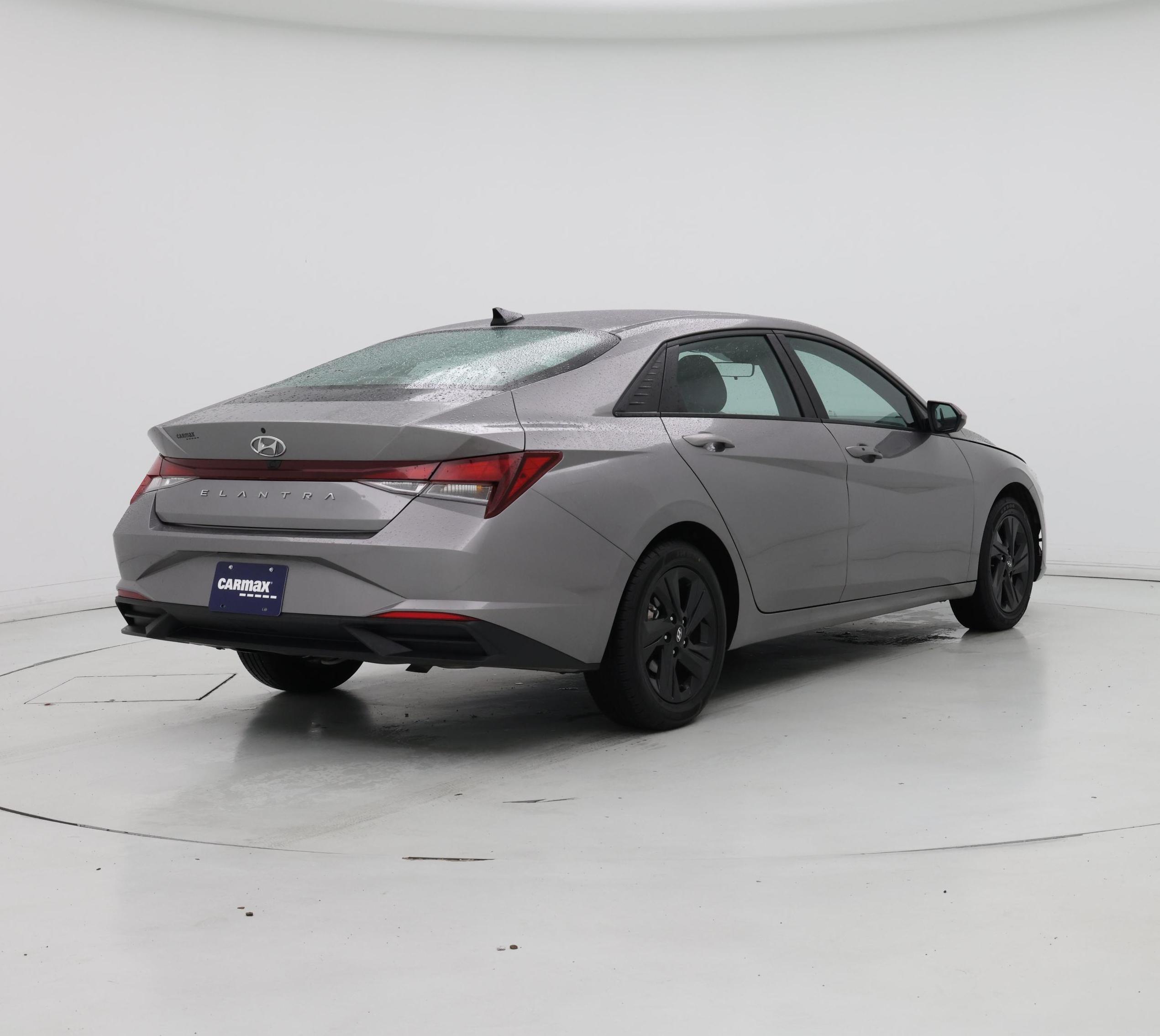 Thumbnail: 2023 Hyundai Elantra - 8