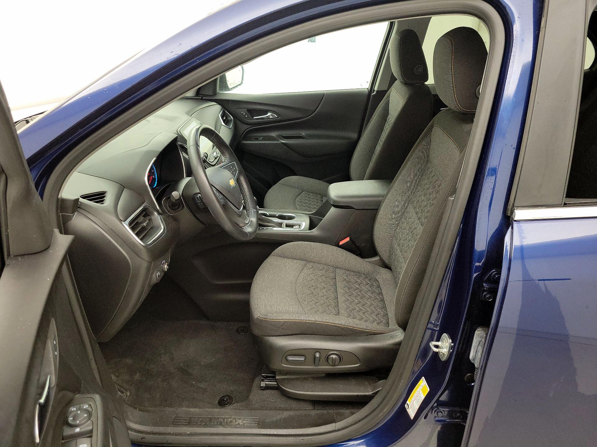 Thumbnail: 2022 Chevrolet Equinox - 11