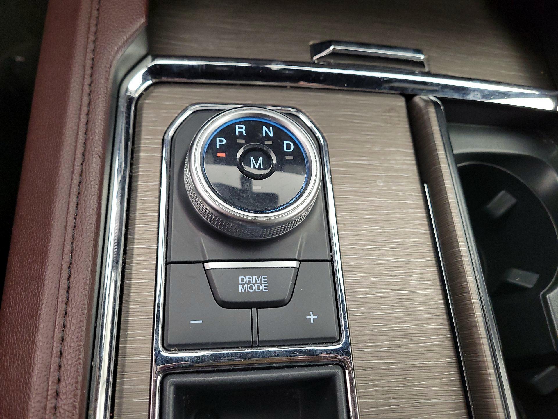 Thumbnail: 2024 Ford Expedition - 15