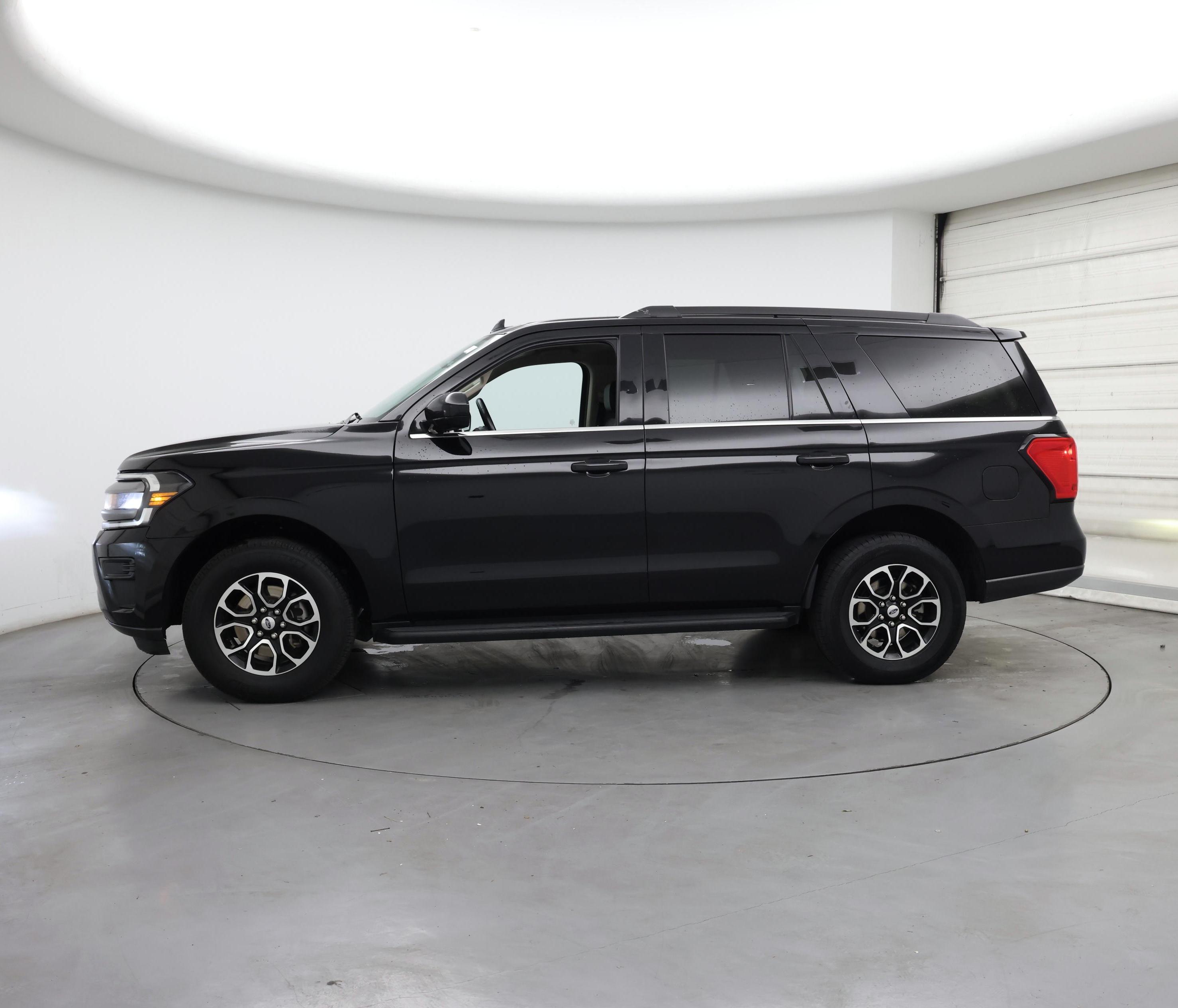 Thumbnail: 2024 Ford Expedition - 3