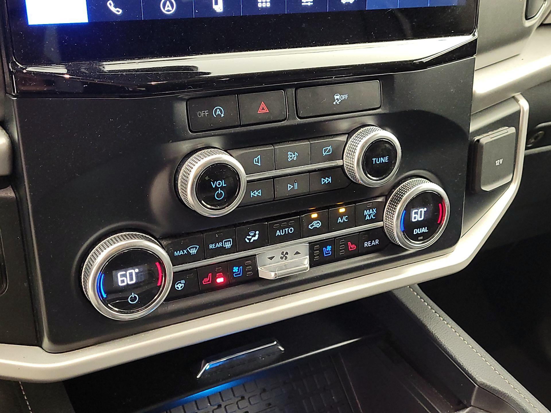 Thumbnail: 2024 Ford Expedition - 16