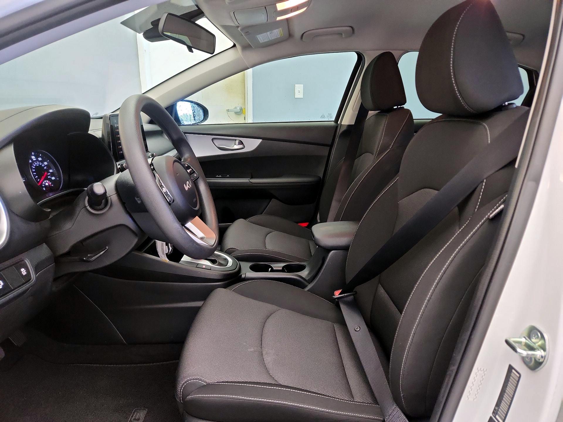 Thumbnail: 2023 Kia Forte - 11