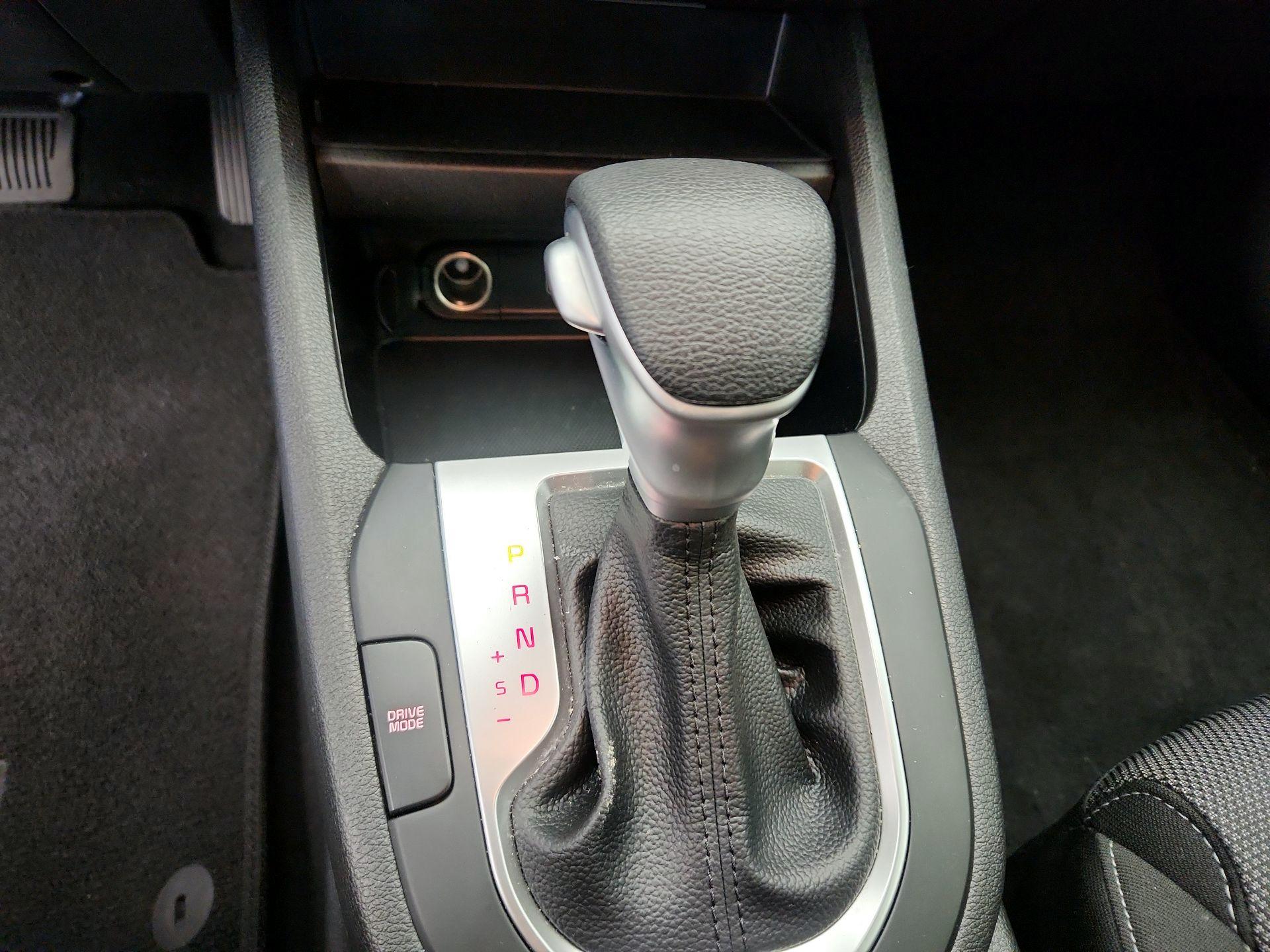 Thumbnail: 2023 Kia Forte - 17