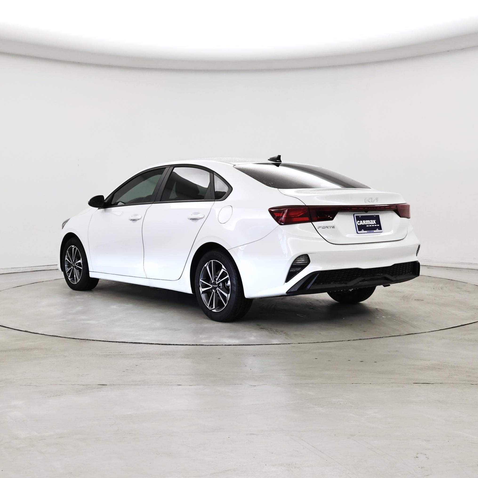 Thumbnail: 2023 Kia Forte - 2