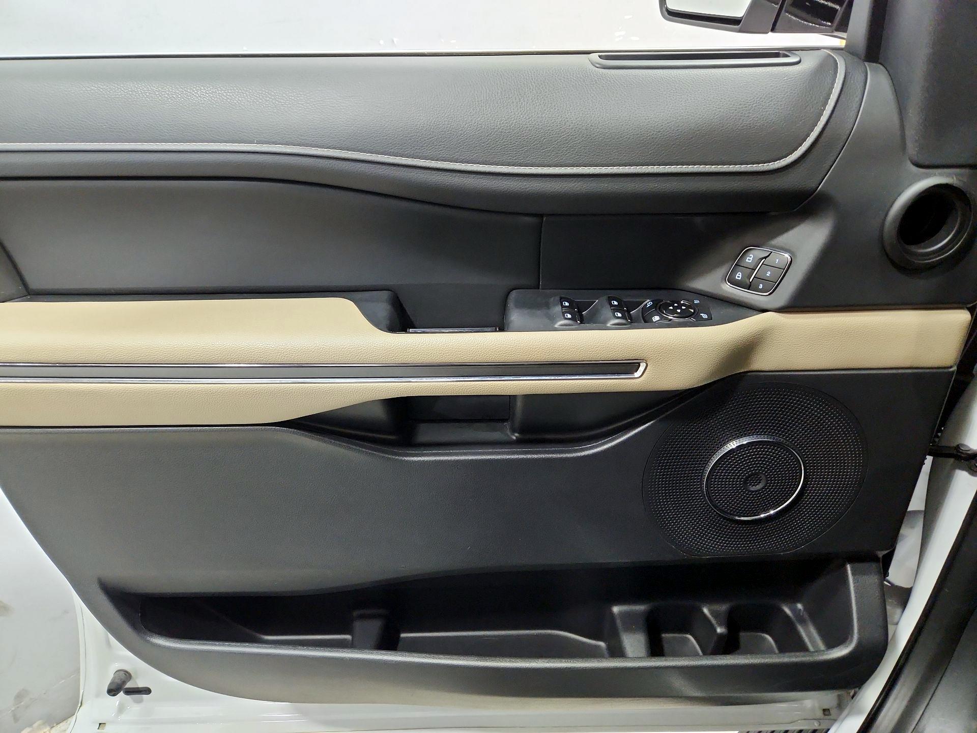 Thumbnail: 2023 Ford Expedition MAX - 12