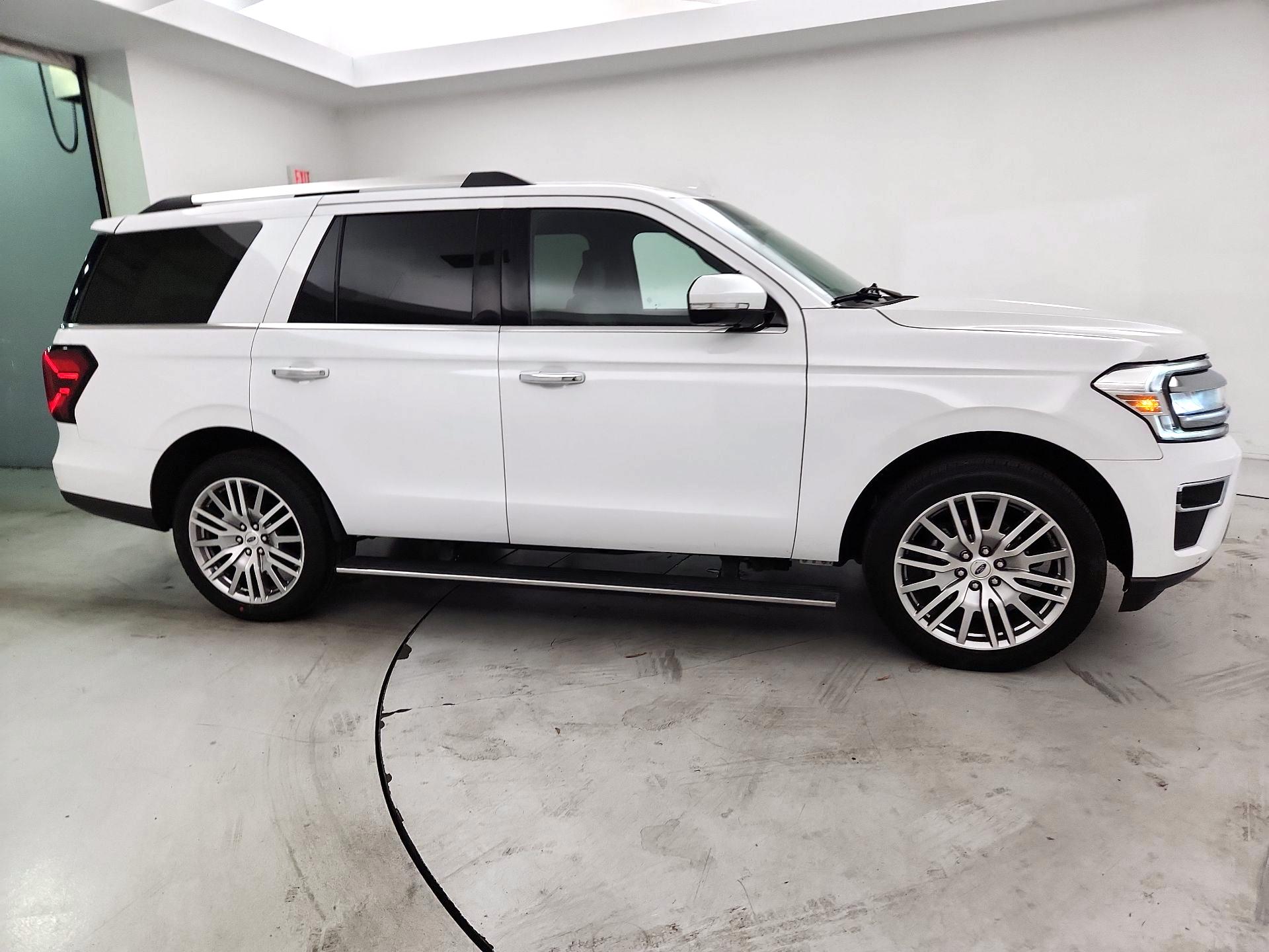 Thumbnail: 2024 Ford Expedition - 4