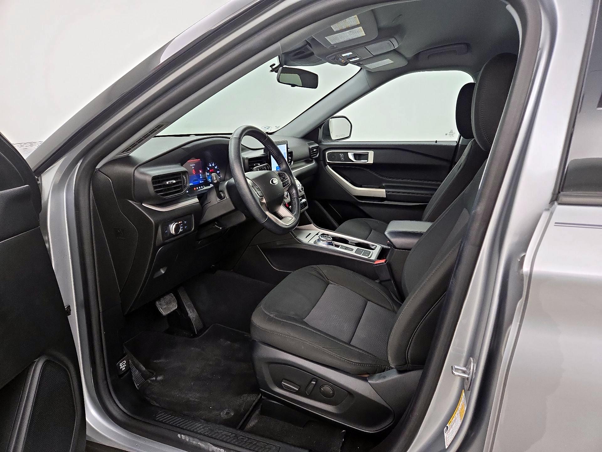 Thumbnail: 2022 Ford Explorer - 11