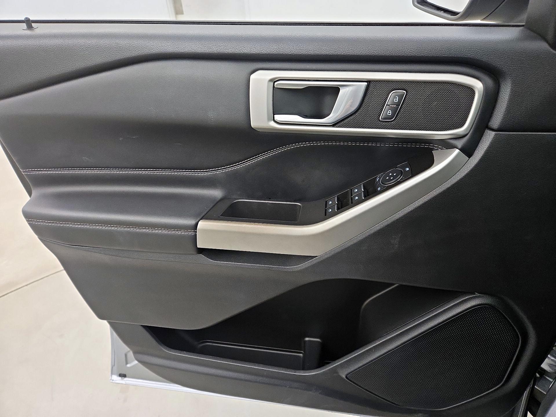 Thumbnail: 2022 Ford Explorer - 12