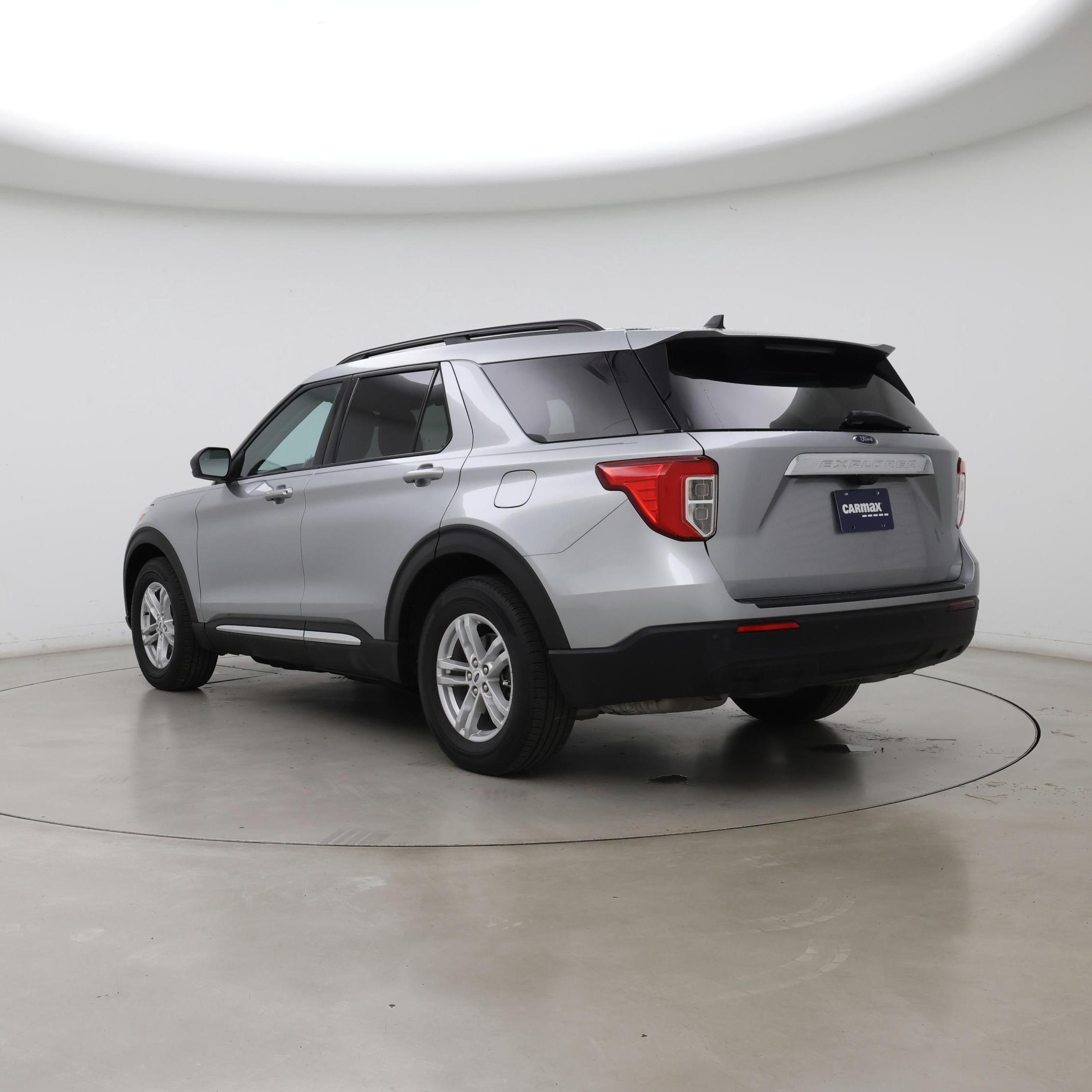 Thumbnail: 2022 Ford Explorer - 2