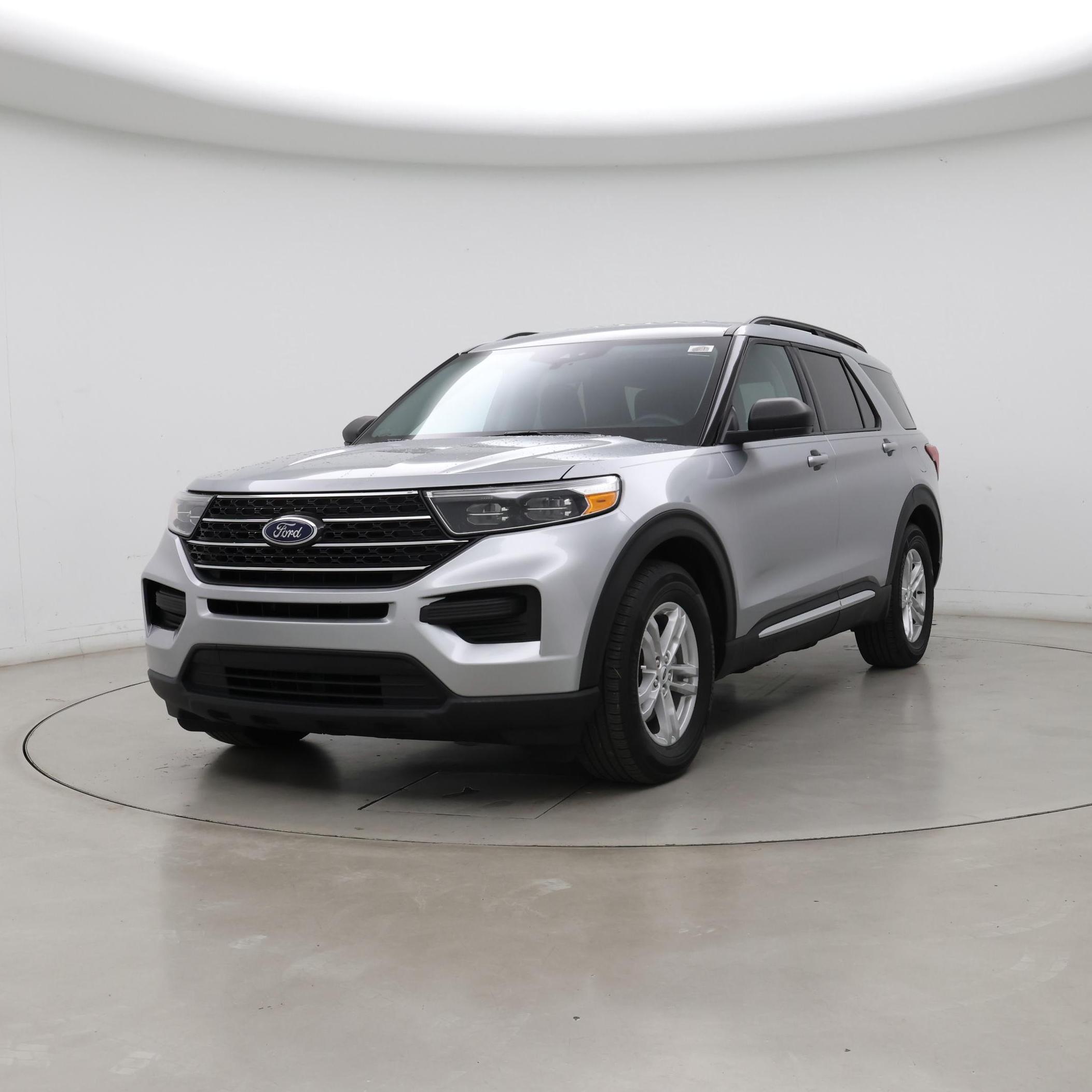Thumbnail: 2022 Ford Explorer - 4