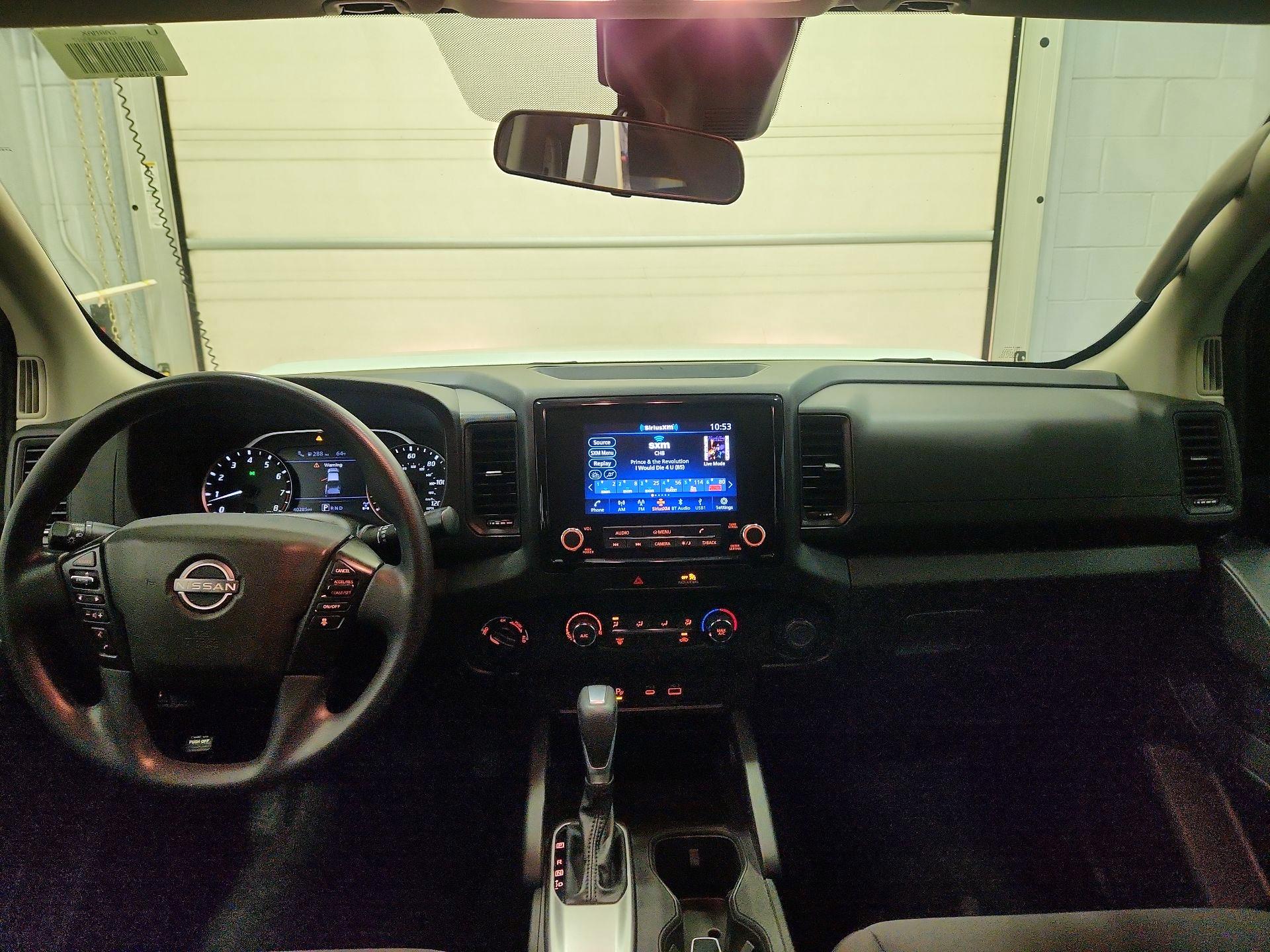 Thumbnail: 2022 Nissan Frontier - 9