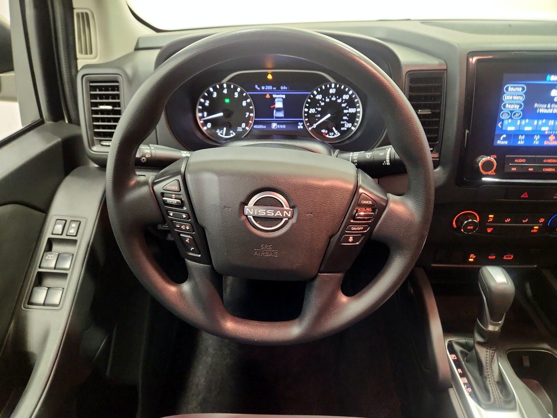 Thumbnail: 2022 Nissan Frontier - 10