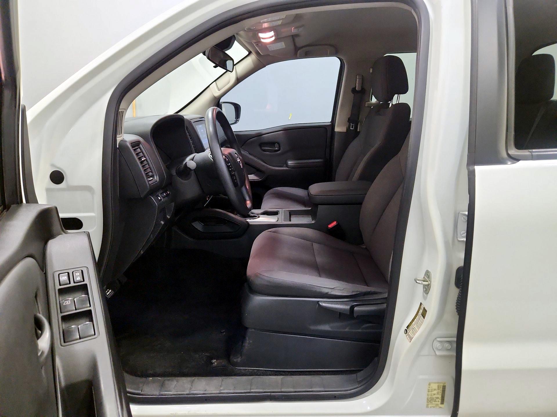 Thumbnail: 2022 Nissan Frontier - 11