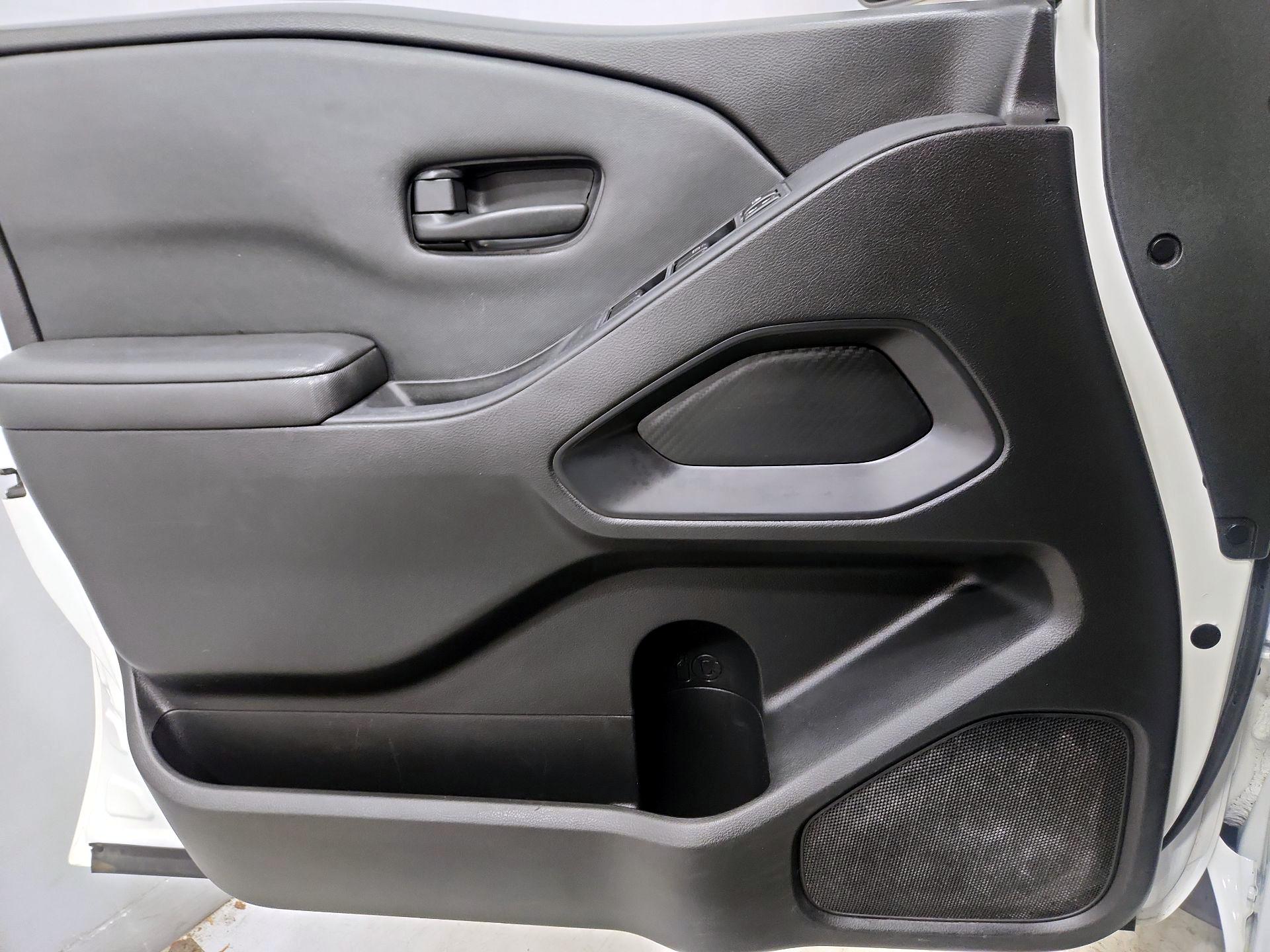 Thumbnail: 2022 Nissan Frontier - 12