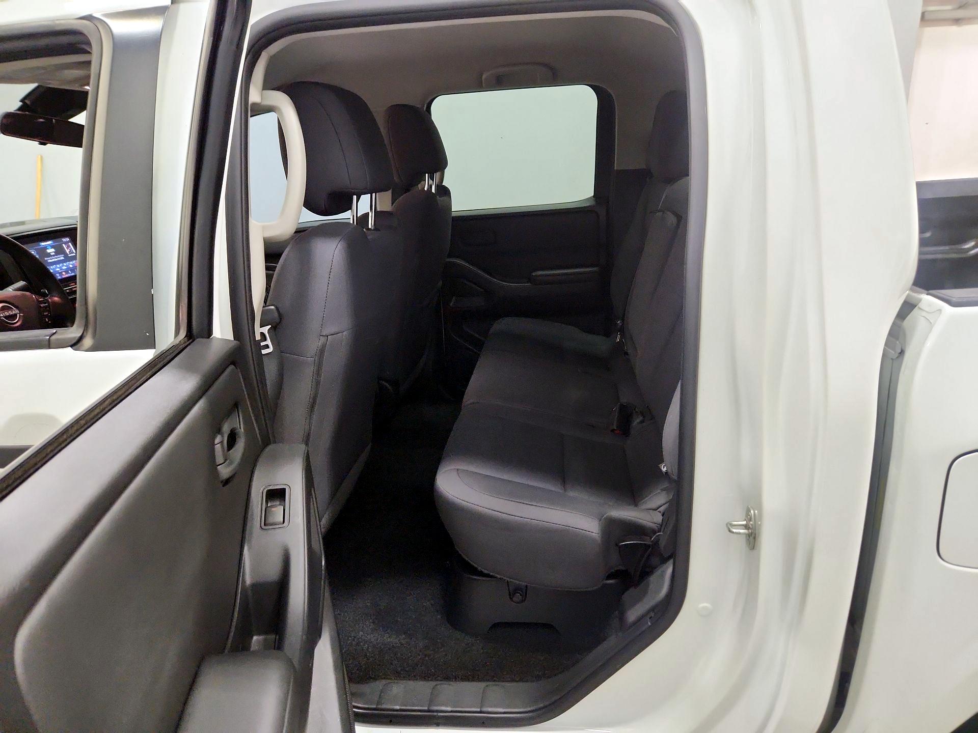 Thumbnail: 2022 Nissan Frontier - 19