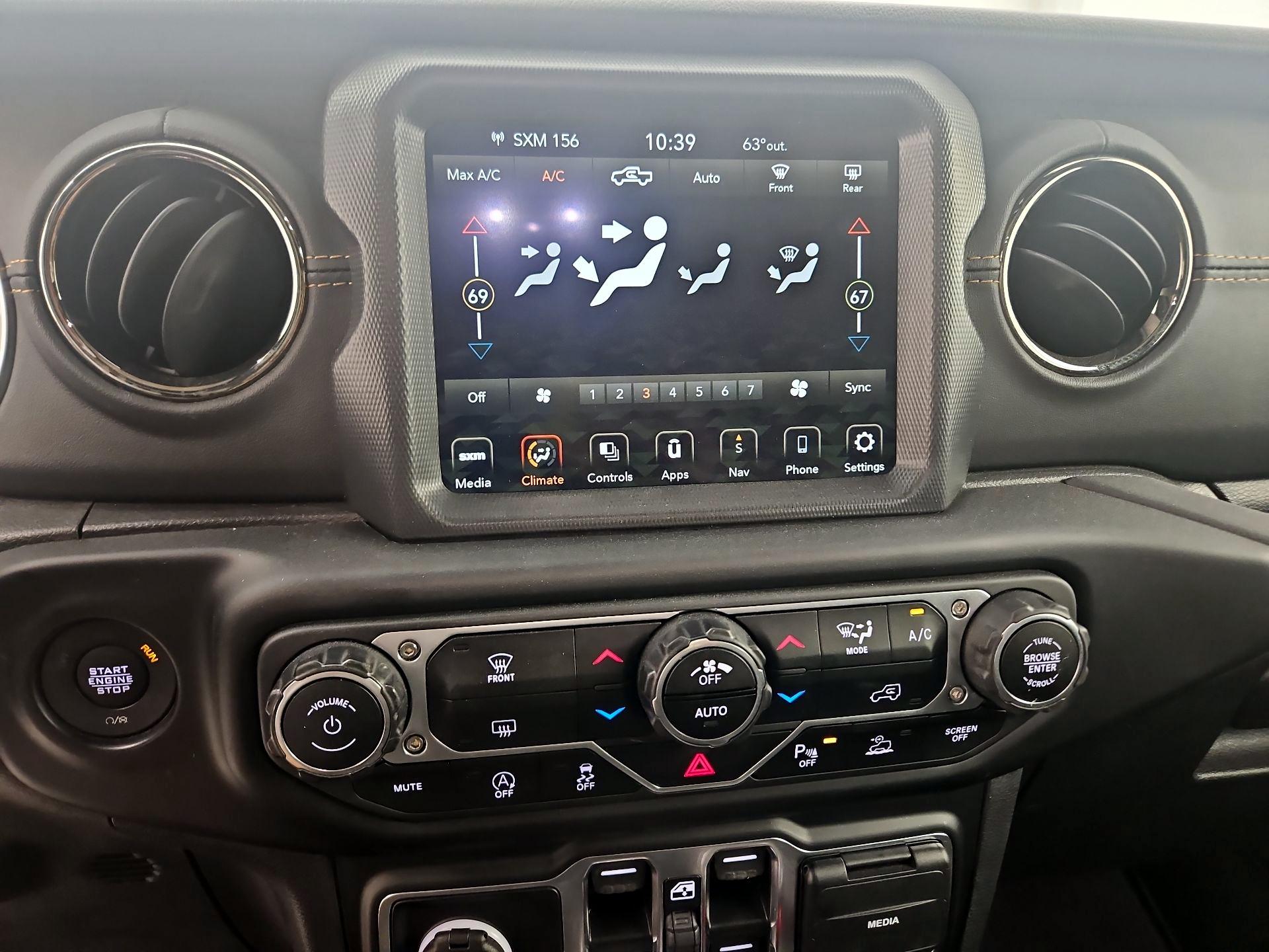 Thumbnail: 2021 Jeep Gladiator - 14