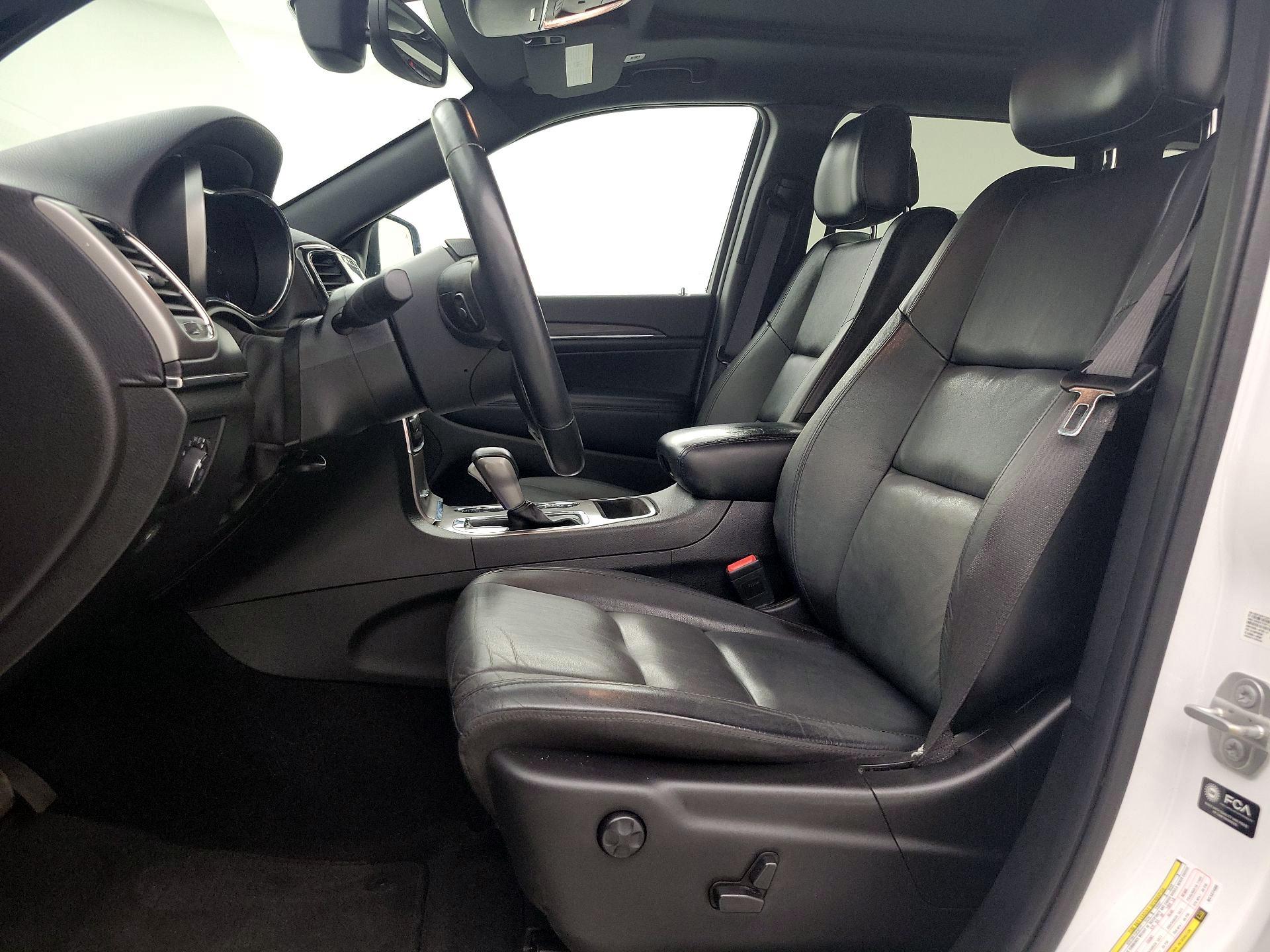 Thumbnail: 2022 Jeep Grand Cherokee - 11