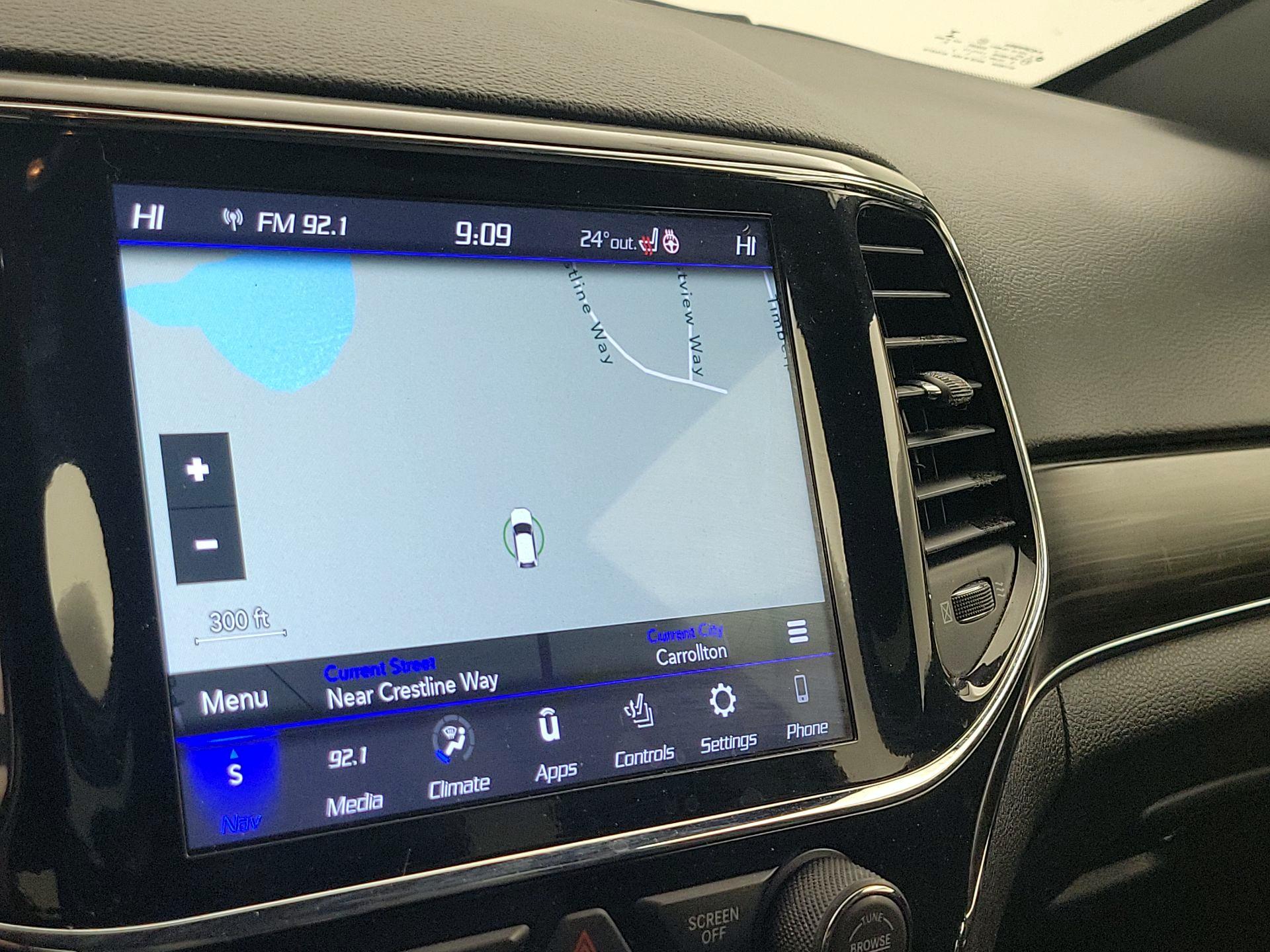 Thumbnail: 2022 Jeep Grand Cherokee - 14