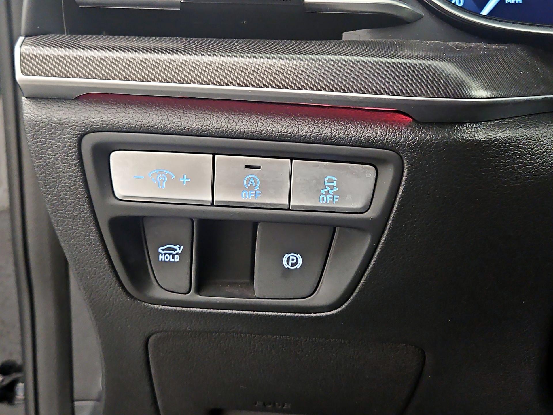 Thumbnail: 2023 Genesis G80 - 13