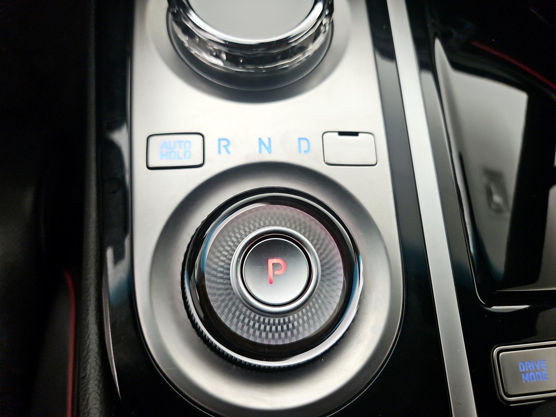 Thumbnail: 2023 Genesis G80 - 18