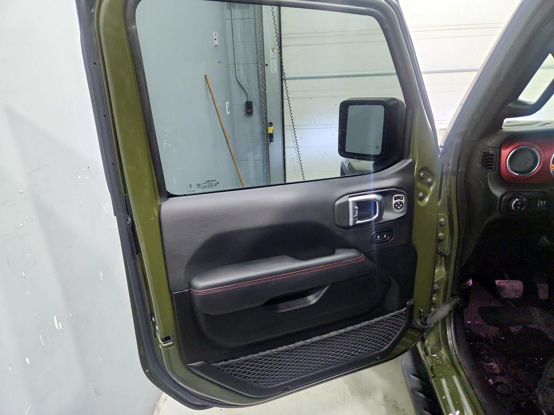 Thumbnail: 2023 Jeep Gladiator - 12