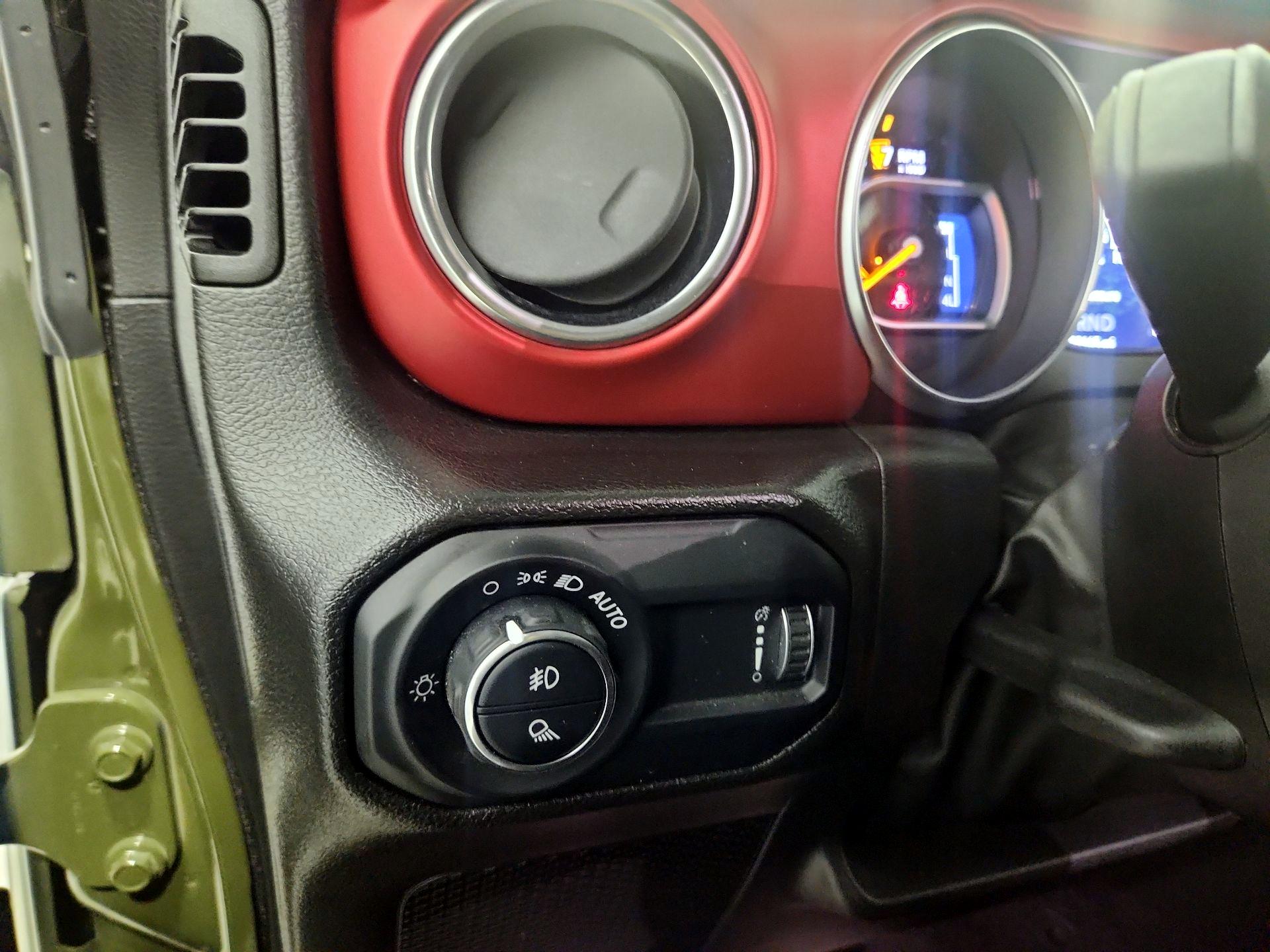 Thumbnail: 2023 Jeep Gladiator - 13