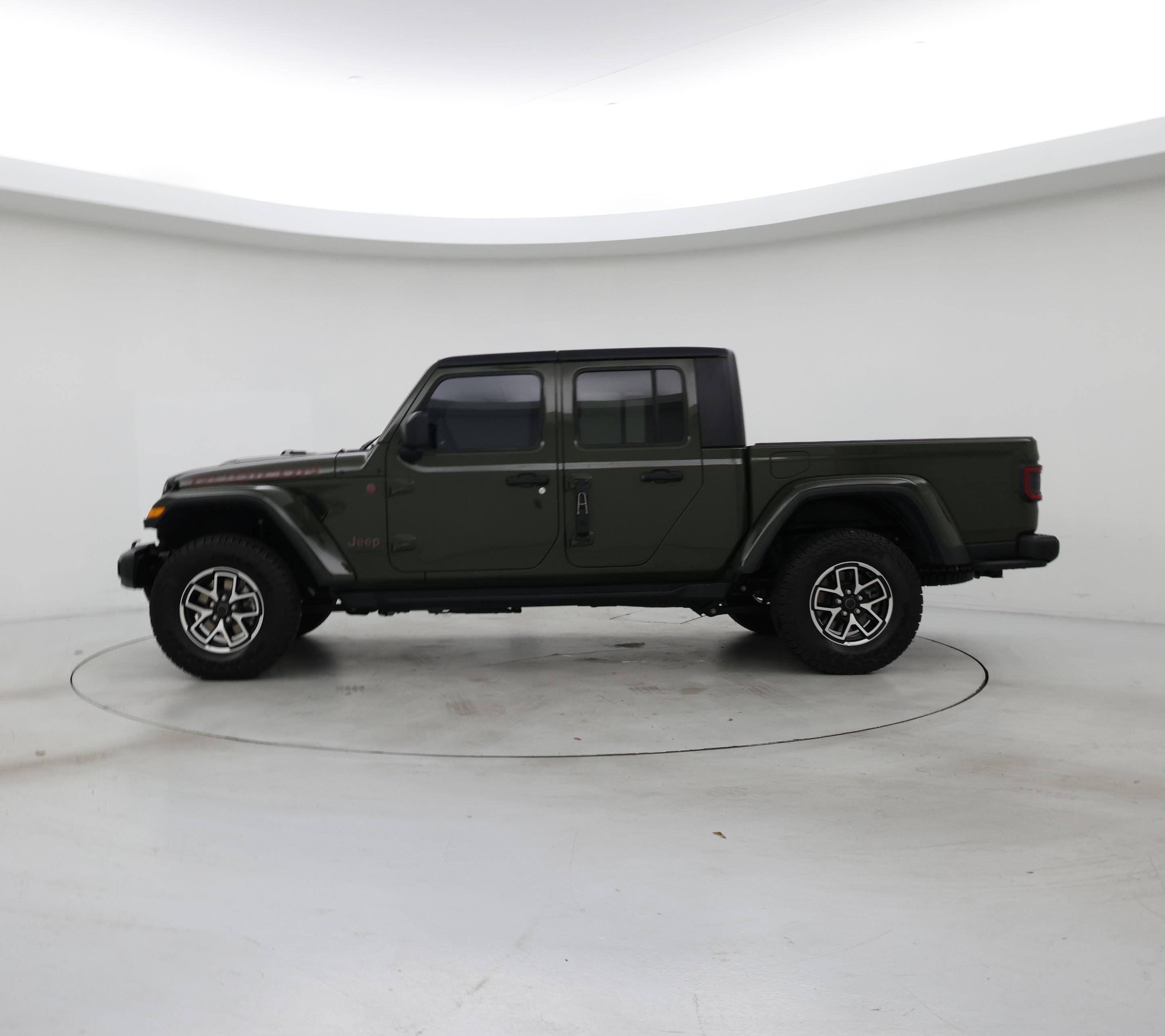 Thumbnail: 2023 Jeep Gladiator - 3