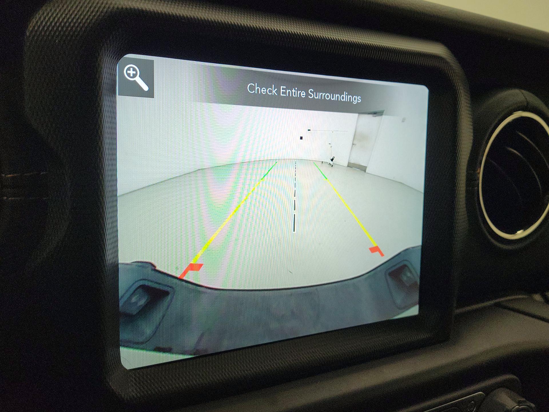 Thumbnail: 2021 Jeep Gladiator - 15