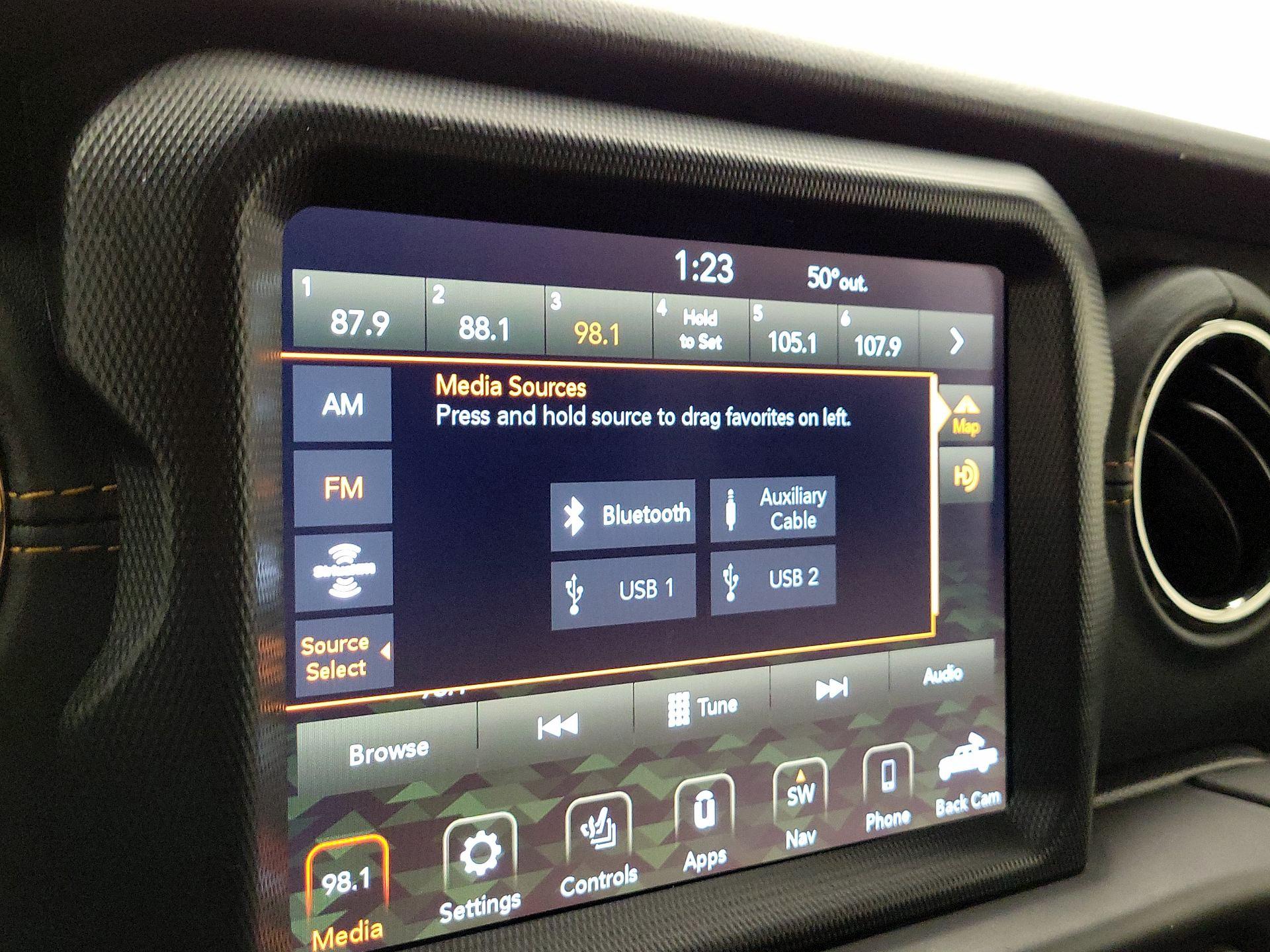 Thumbnail: 2021 Jeep Gladiator - 16