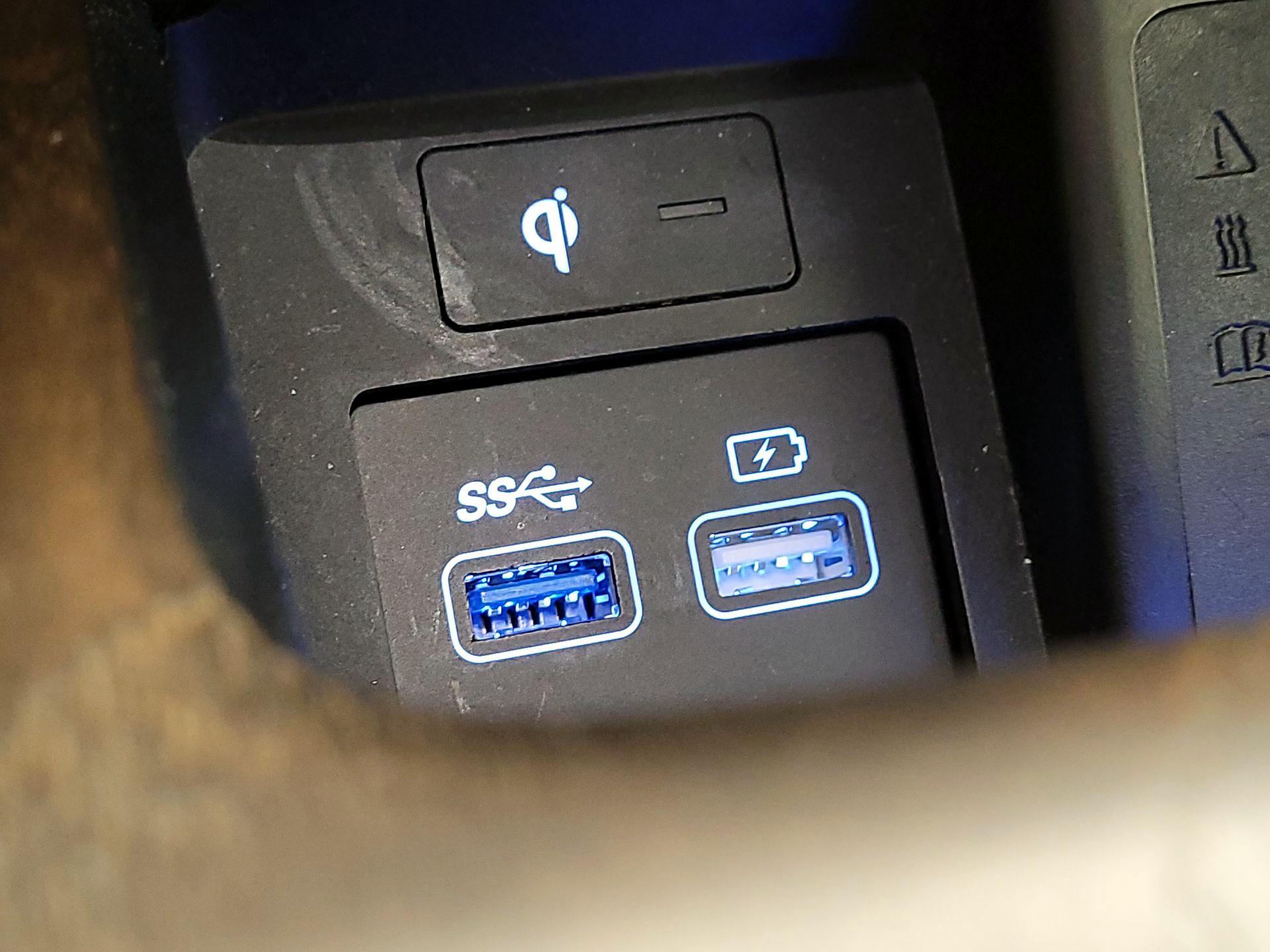 Thumbnail: 2023 Genesis GV80 - 18