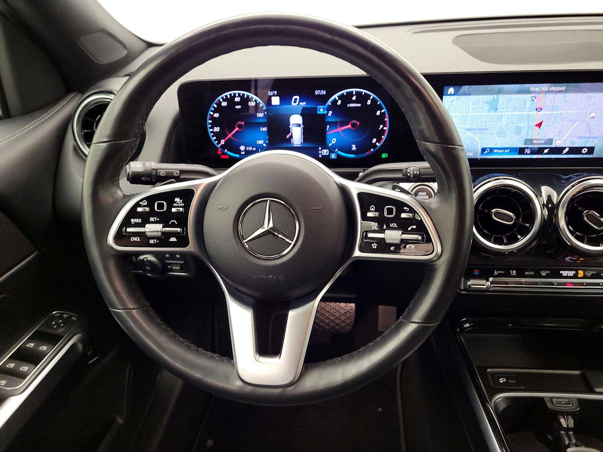 Thumbnail: 2023 Mercedes-Benz GLB - 10