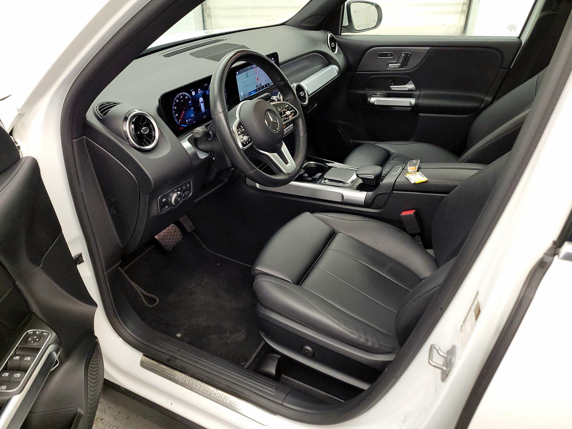 Thumbnail: 2023 Mercedes-Benz GLB - 11