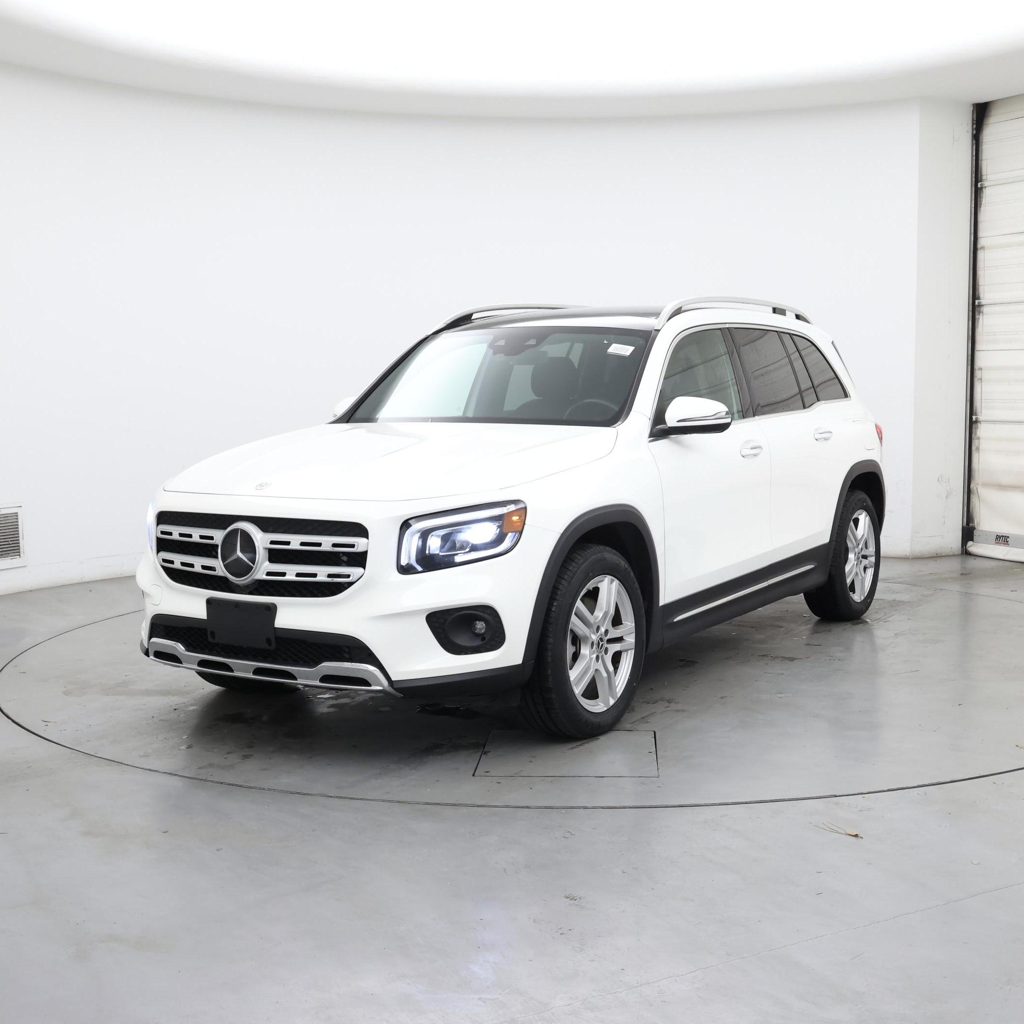 Thumbnail: 2023 Mercedes-Benz GLB - 4