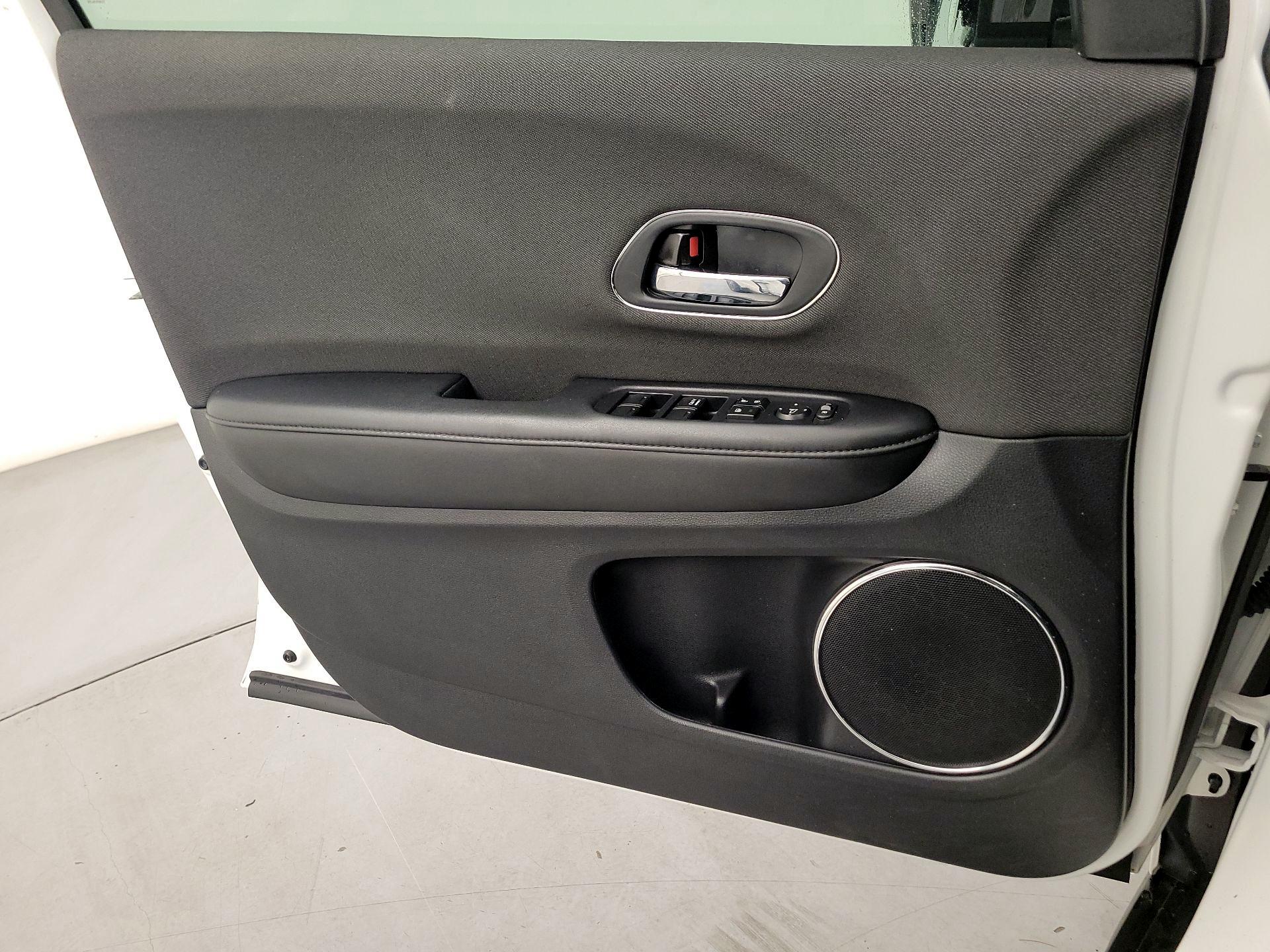 Thumbnail: 2023 Honda HR-V - 12