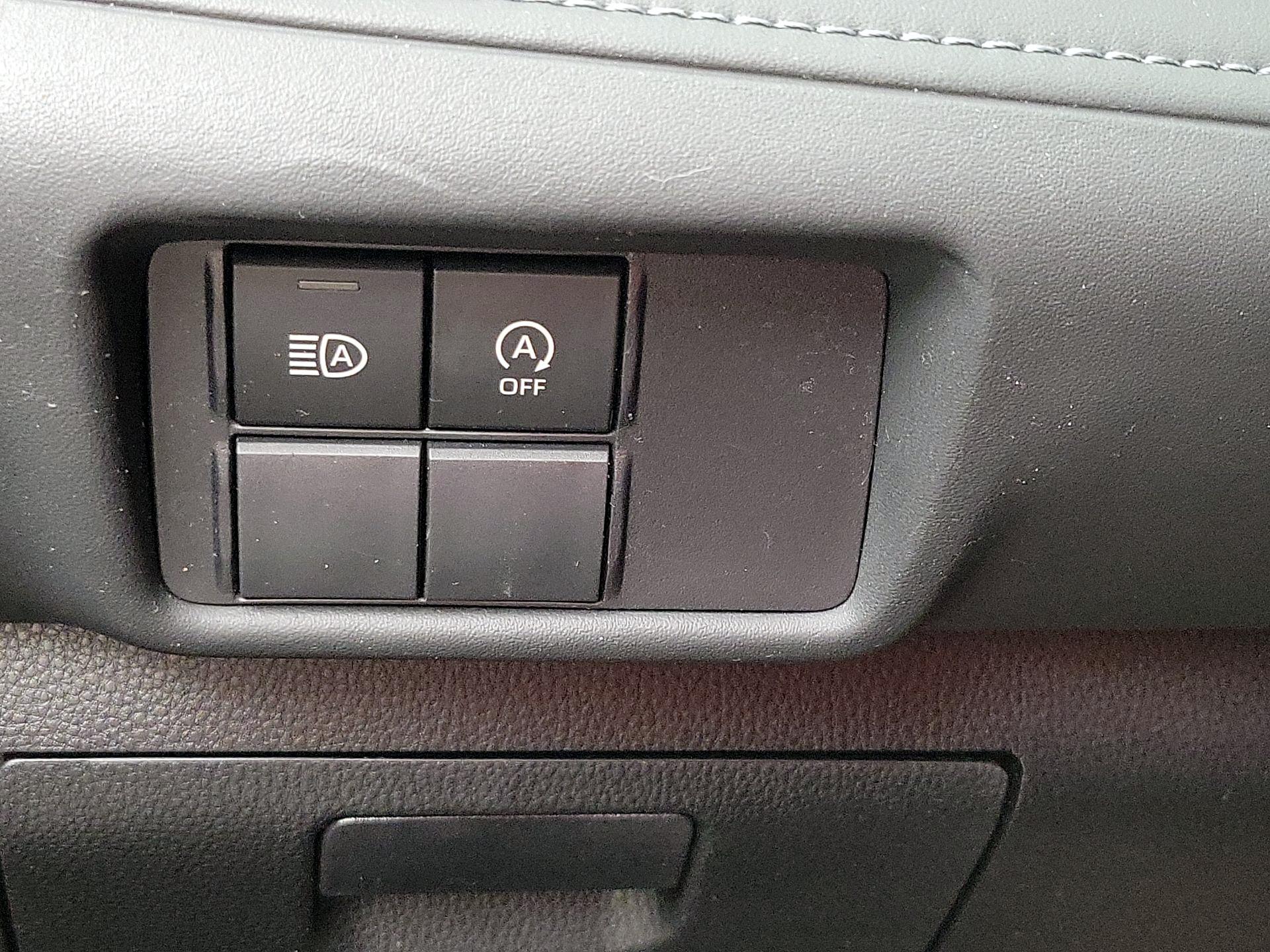 Thumbnail: 2023 Toyota Highlander - 13