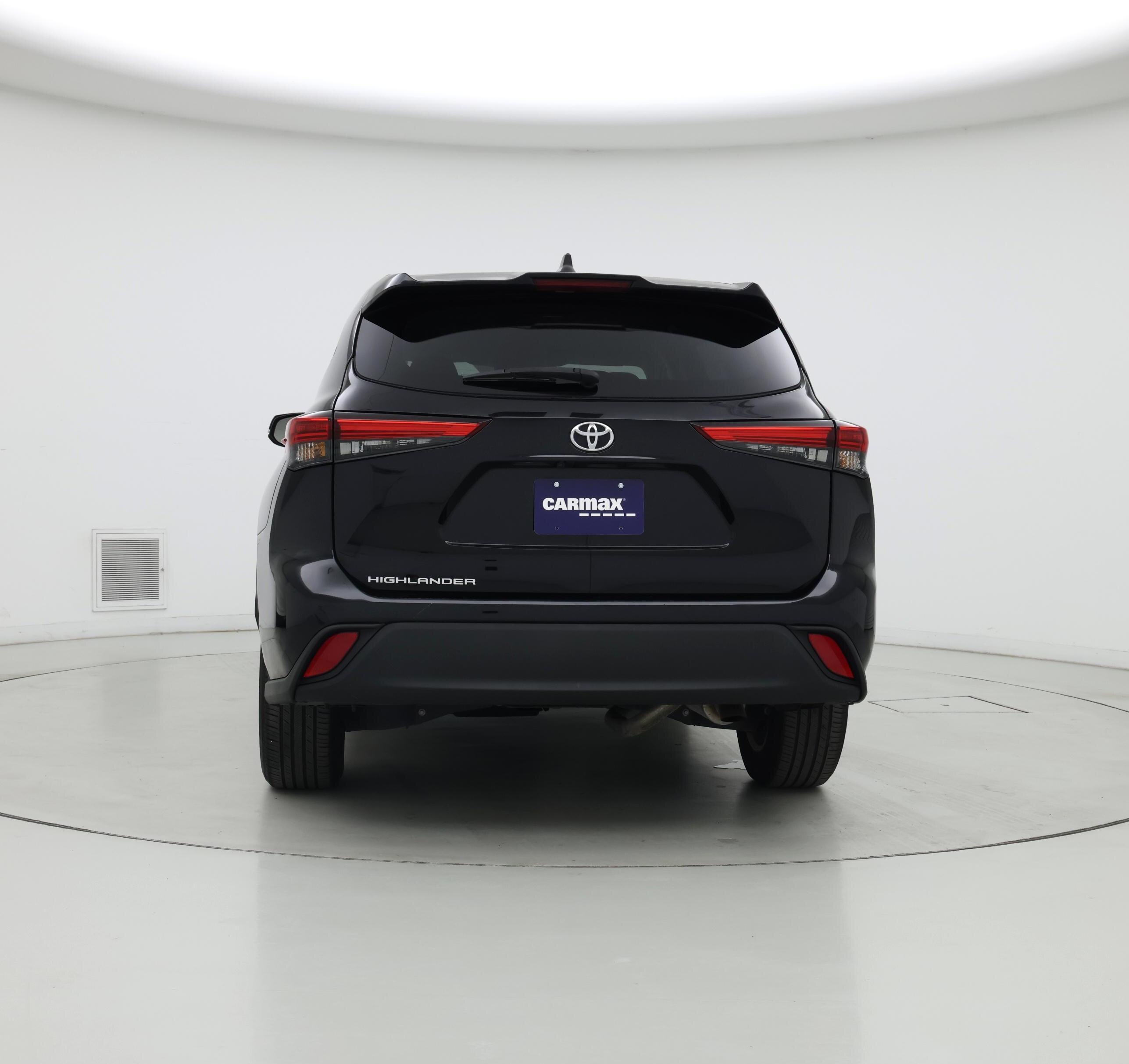 Thumbnail: 2023 Toyota Highlander - 6