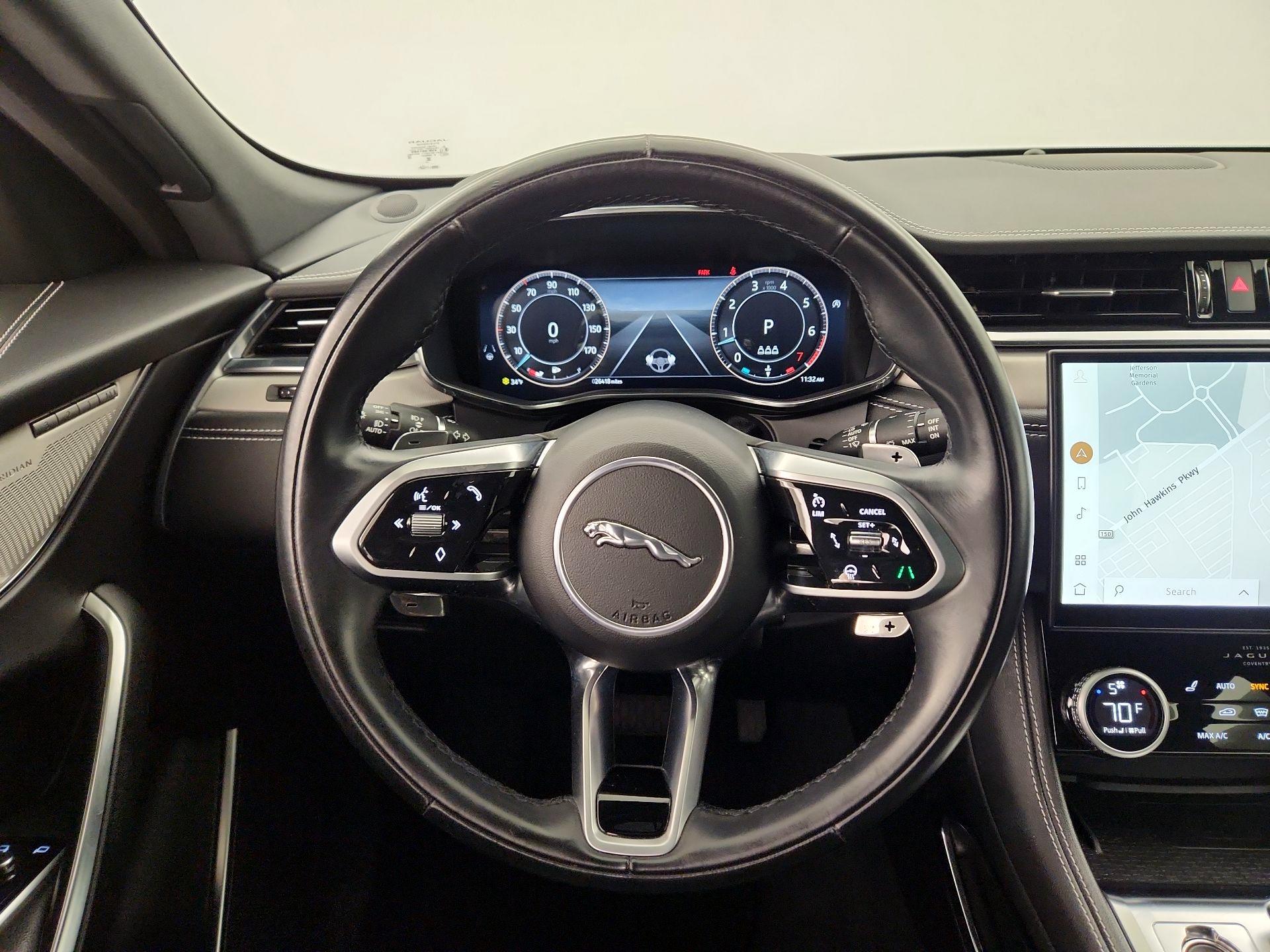 Thumbnail: 2024 Jaguar F-Pace - 10