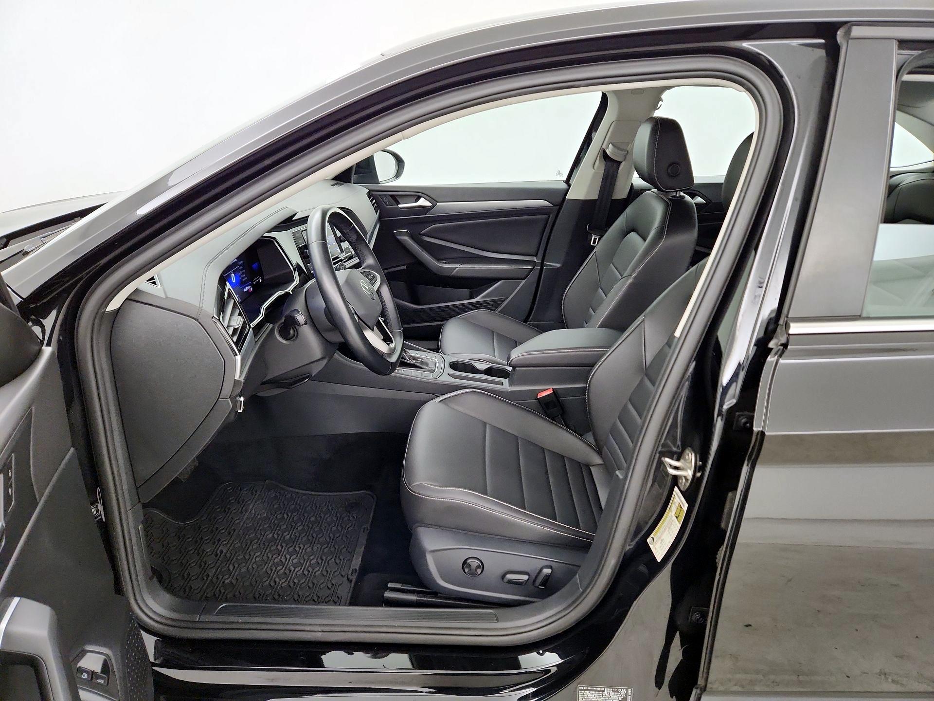 Thumbnail: 2022 Volkswagen Jetta - 11