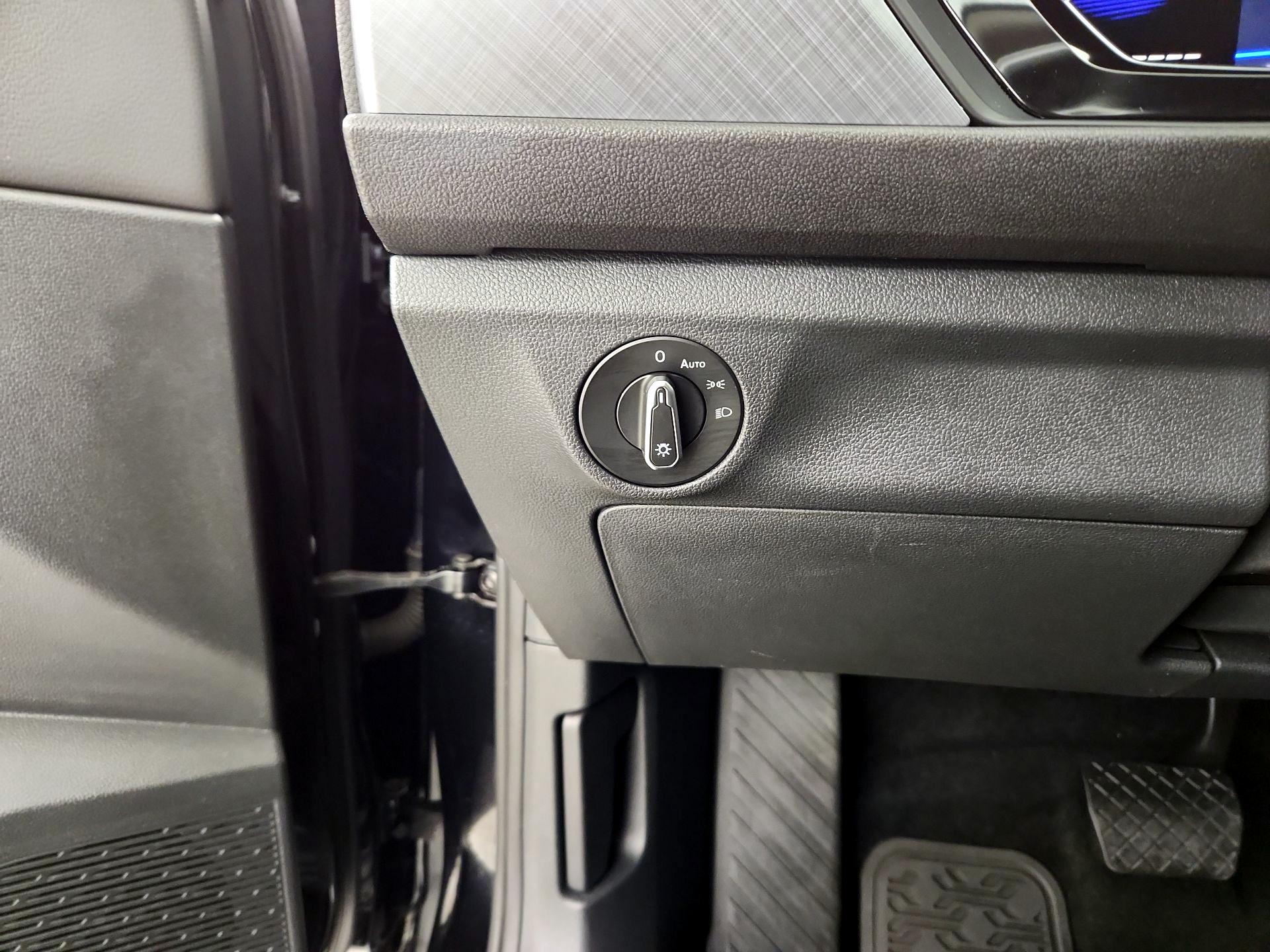 Thumbnail: 2022 Volkswagen Jetta - 13